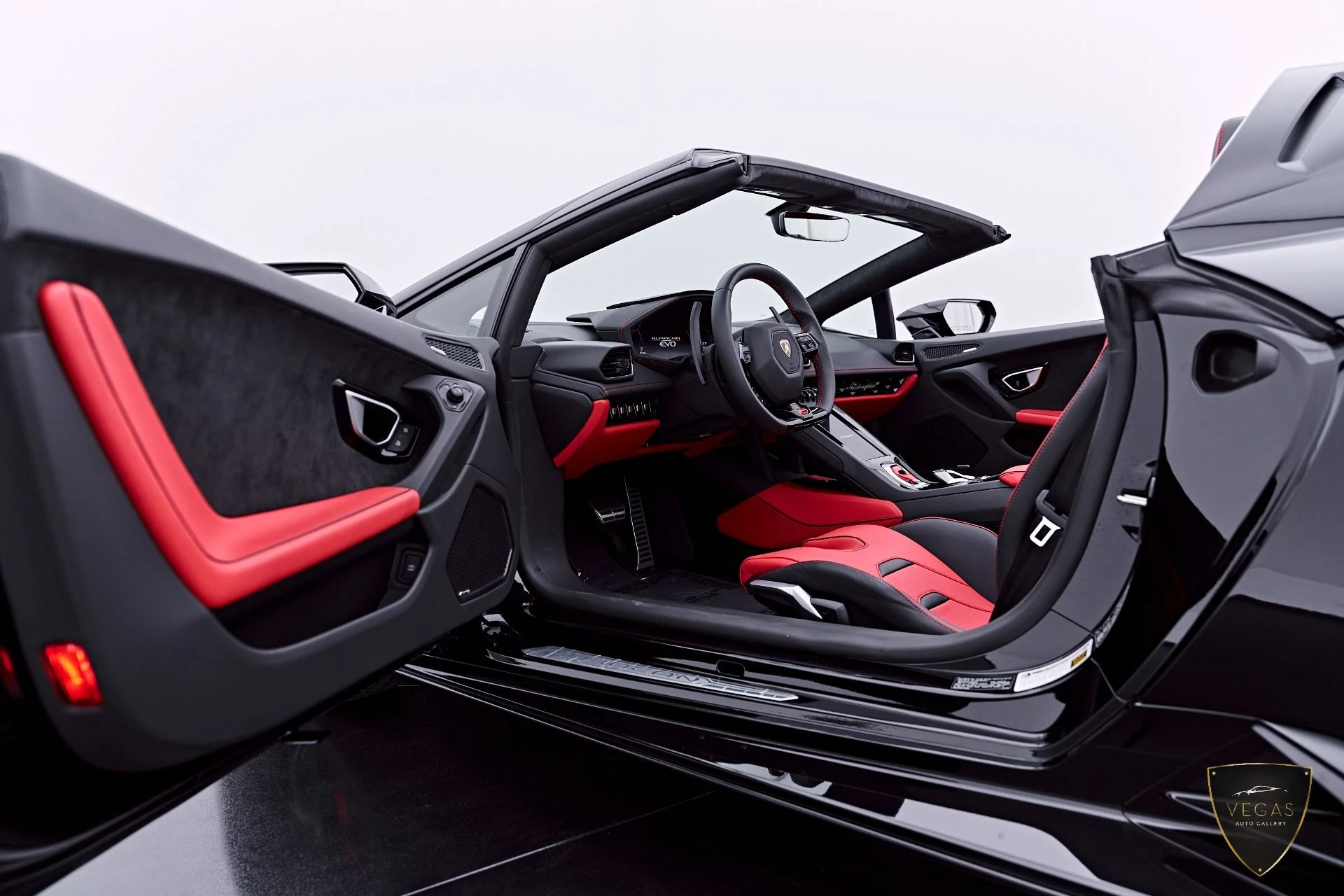 mph040_3683384106_Used_2024_Lamborghini_Huracan_EVO_Base_1783505130_8d06ddb144