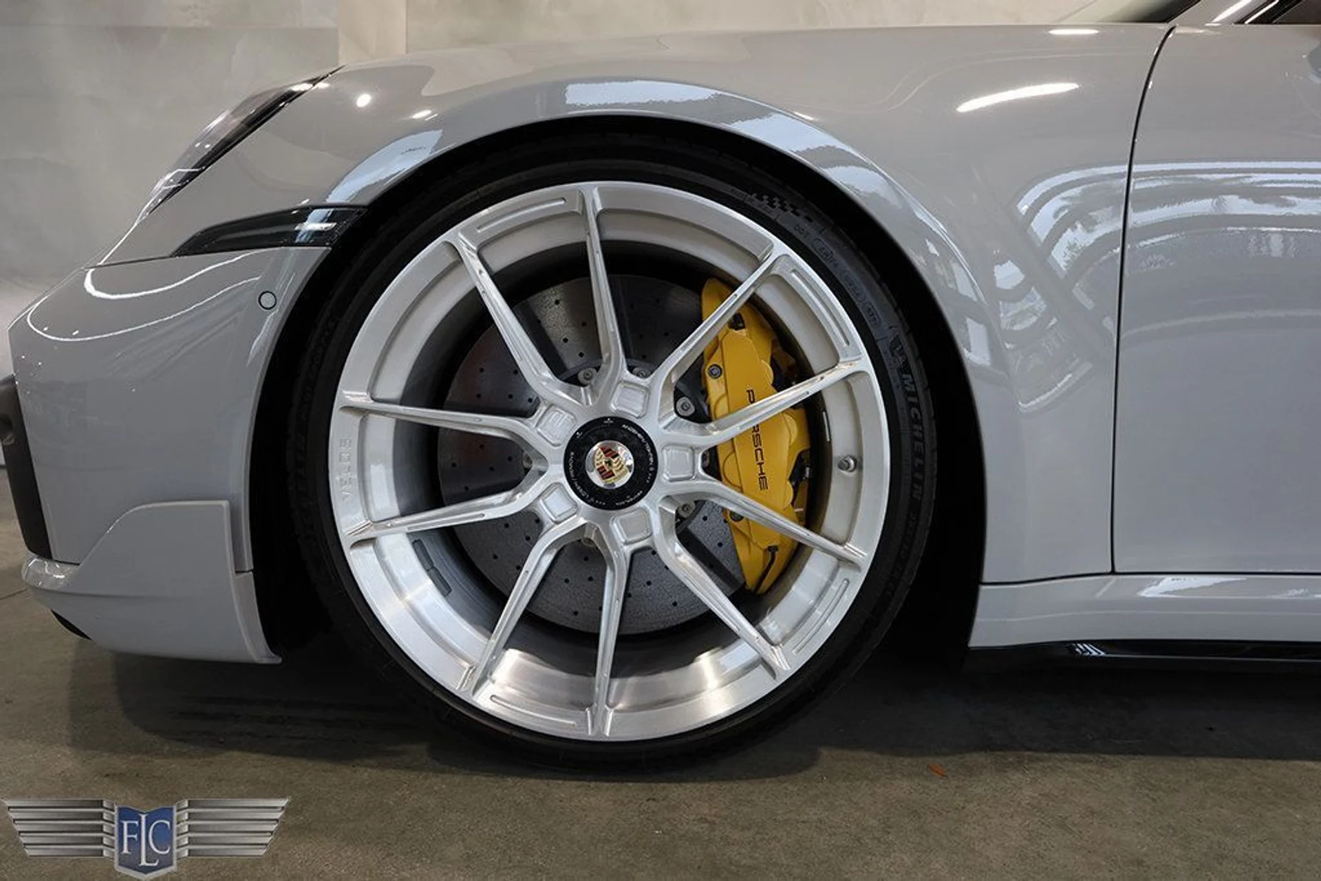 mph040_3690645302_used_2022_porsche_911_turboscoupe_9689_22838871_41_1024_886529d1d6