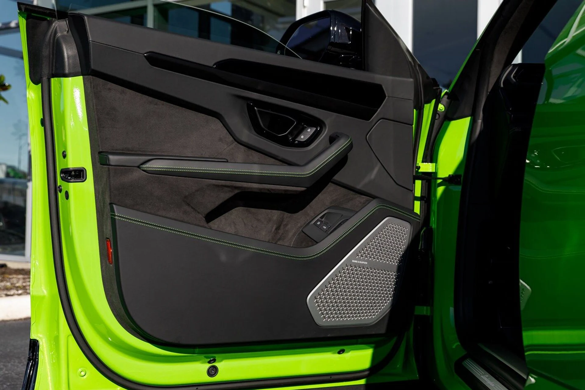 mph040_3695136440_0cd8e4c894371561688ab316c4ef62bdx_5ffdb68dad