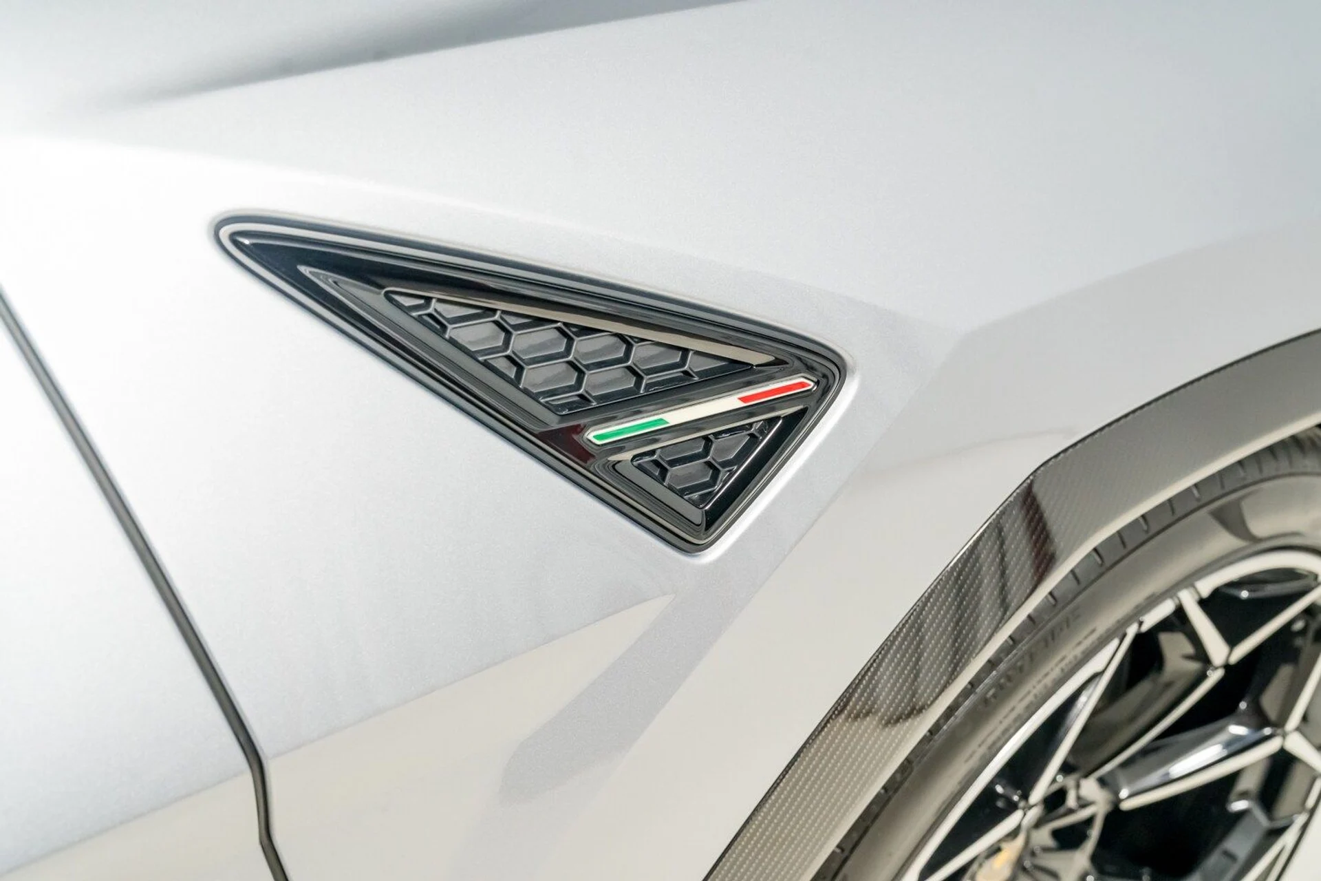 mph040_3705999257_ed2c498aafc84212b0aa577d42de92a7_f987a5b2fb