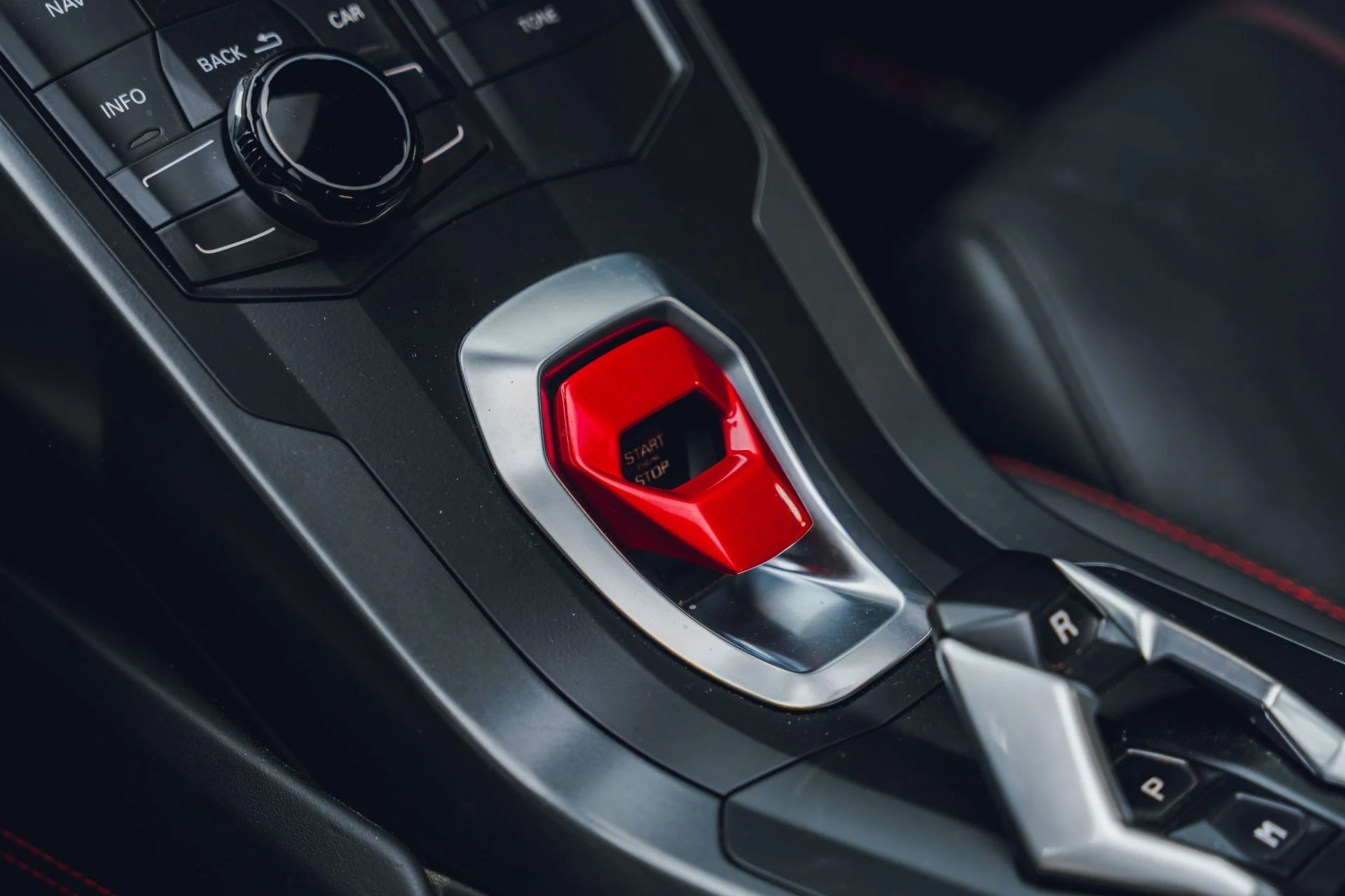 mph040_3725561008_Used_2017_Lamborghini_Huracan_LP_580_2_Spyder_1781555640_8b6609a9db