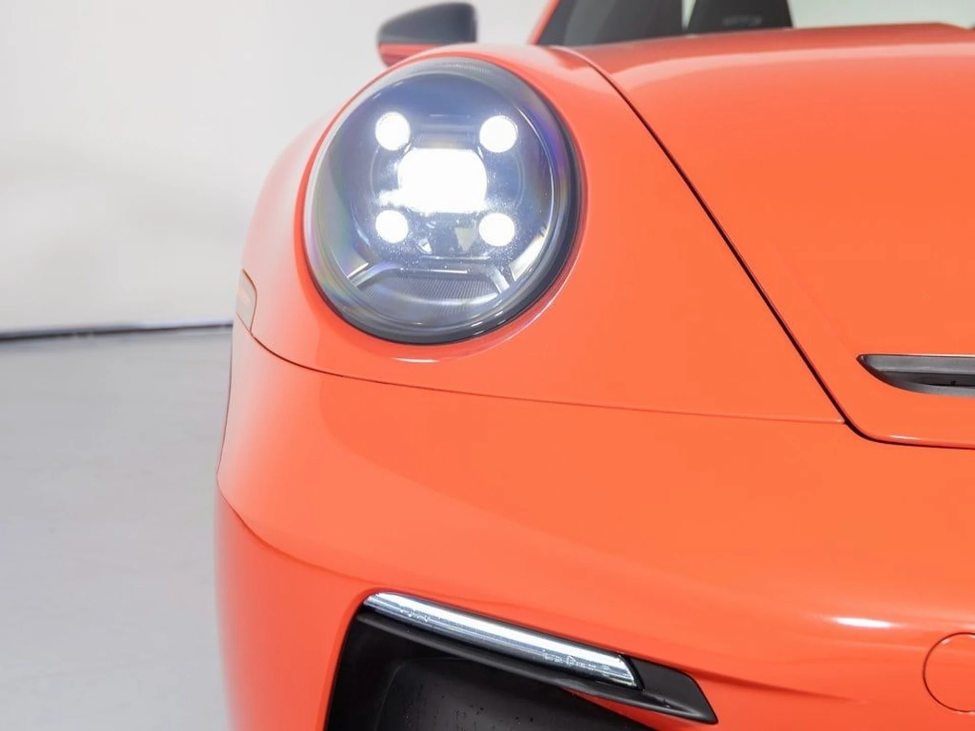 mph040_3727018520_4ad8ee4c160d60079e52fcf88a852a01x_eed1c4ceb1