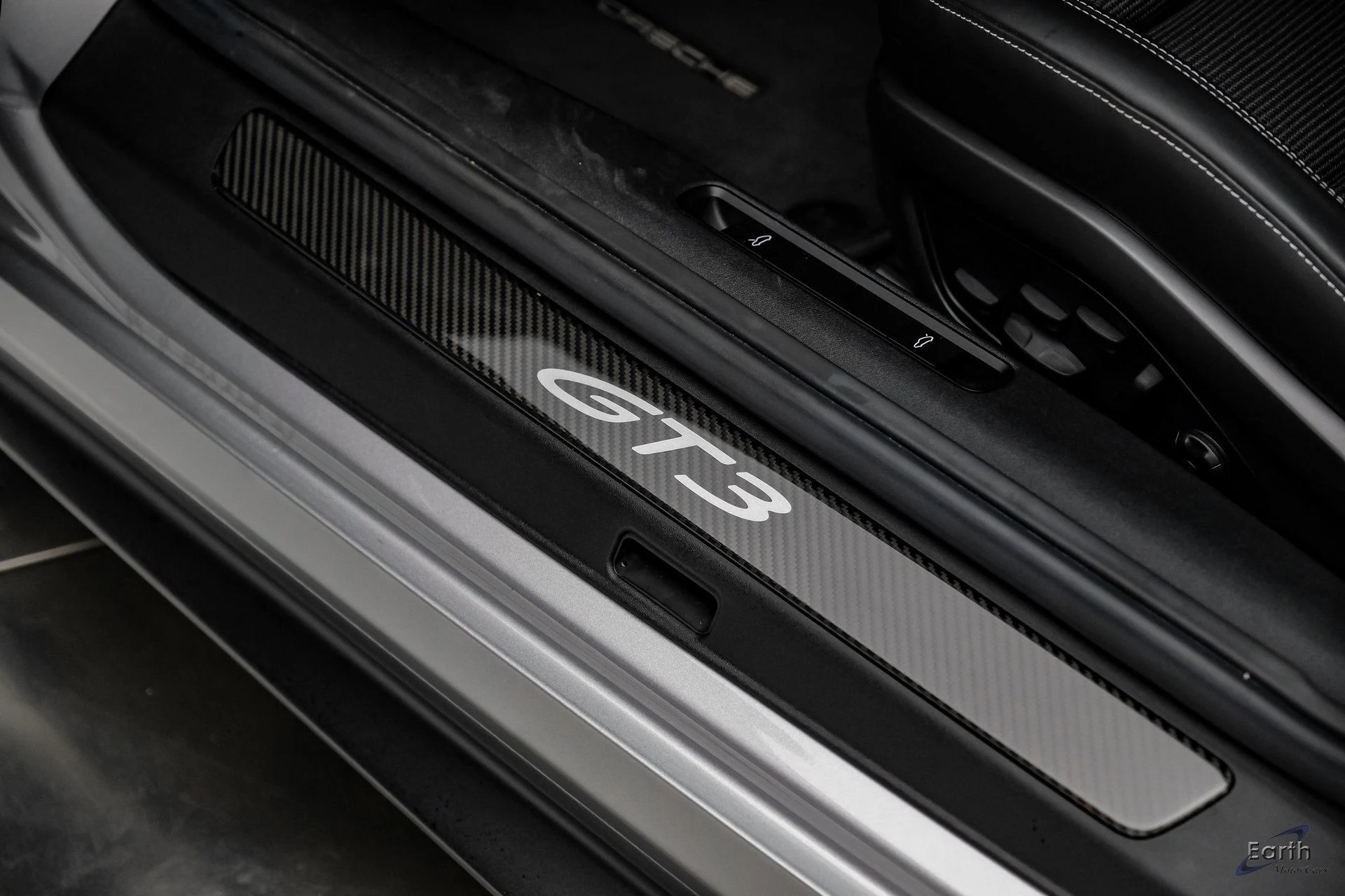 mph040_373940254_bd935f7d35a523056ee46d5780c4e7d7x_9b67116be8