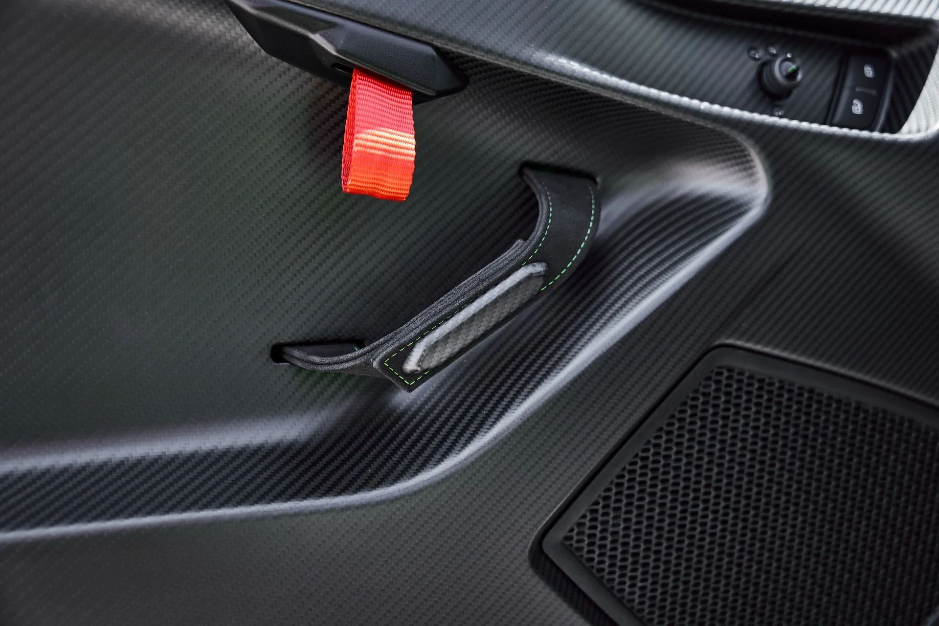 mph040_3744527956_Used_2023_Lamborghini_Huracan_Sterrato_Base_1779238885_feef0c65b3