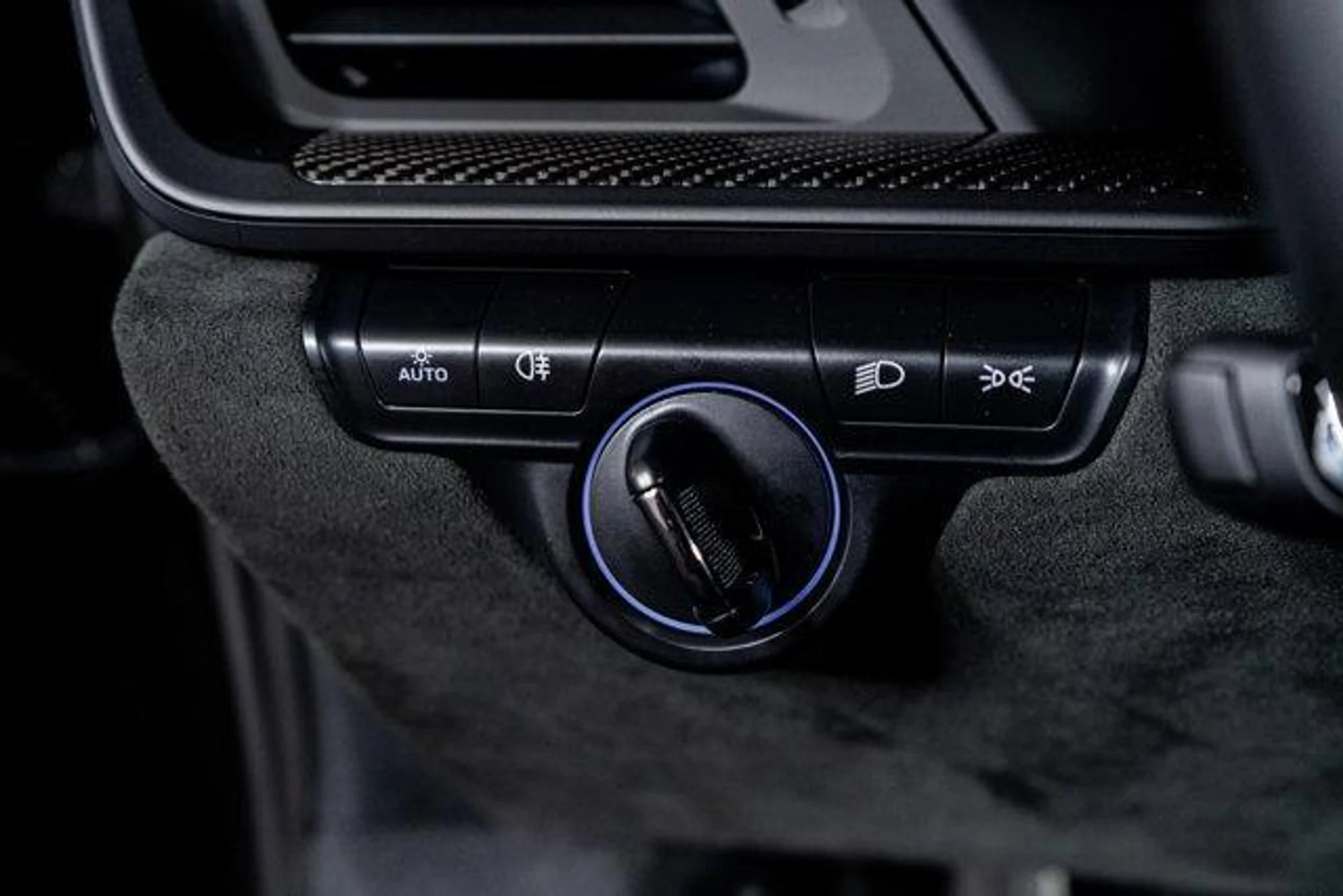 mph040_3746998154_IA_77febq_XD_45hgo_CF_7_Lqw_Hvde_M_d72ba02ef4