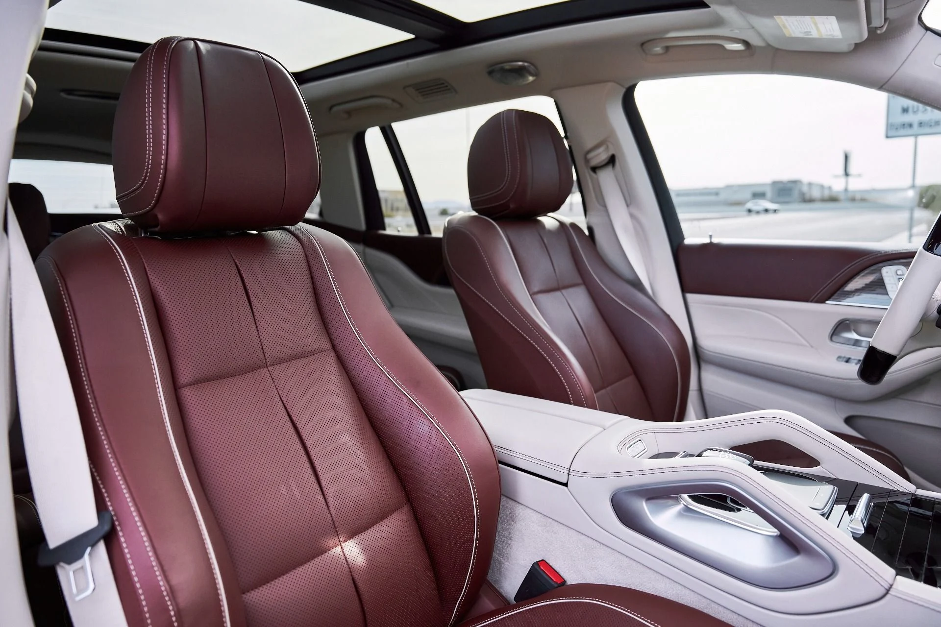 mph040_3750334725_Used_2022_Mercedes_Benz_GLS_Maybach_GLS_600_1769655629_bd82f00271