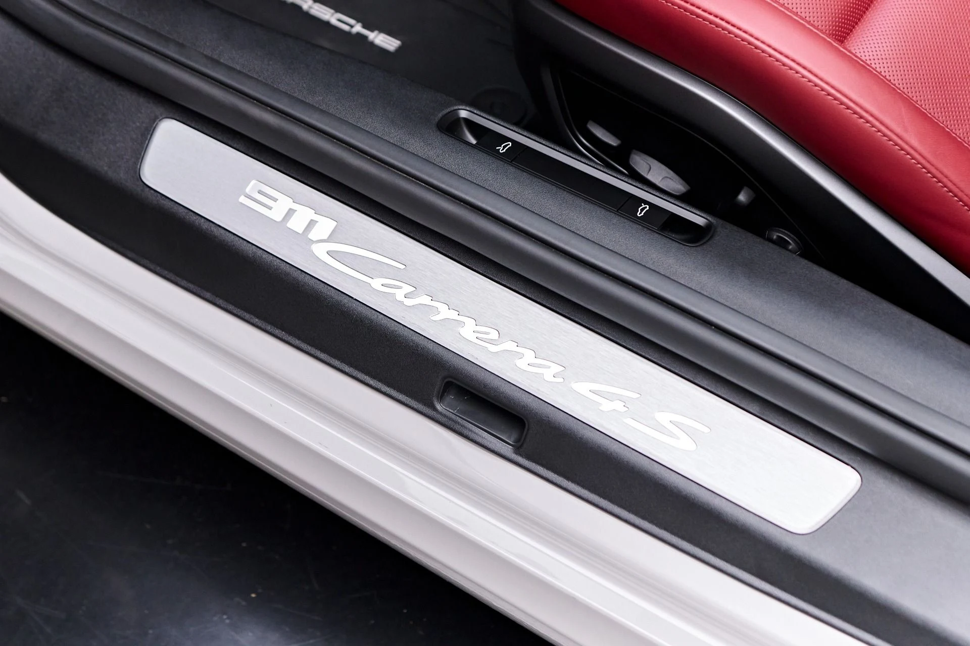 mph040_3751073532_Used_2023_Porsche_911_Carrera_4_S_1757702397_4a4e8788f8