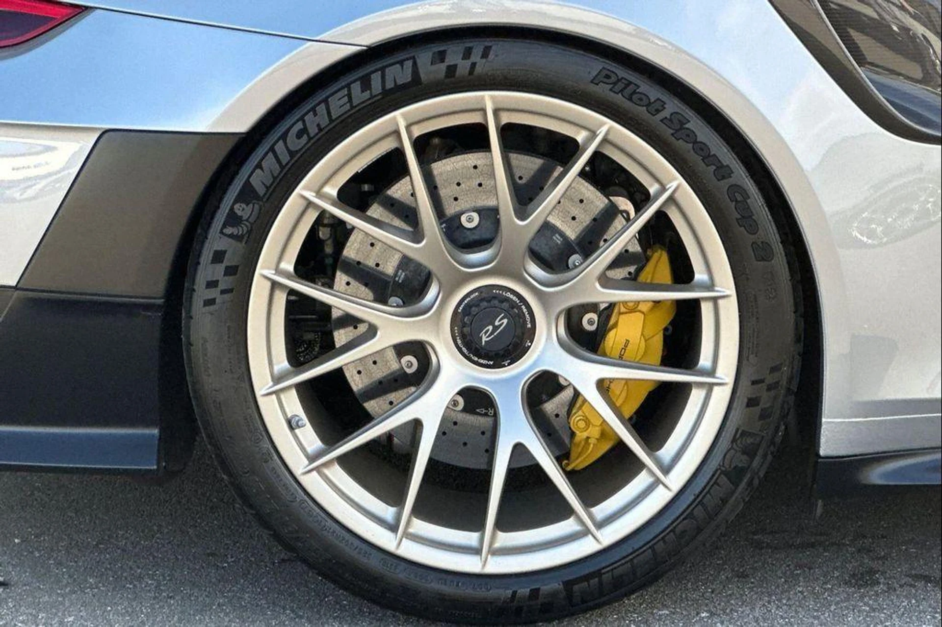 mph040_3757475753_E1_W1_RT_Csl_G7io_Jw_B_Dw_Ey1_S0_H1_Yo_e6c4074b23