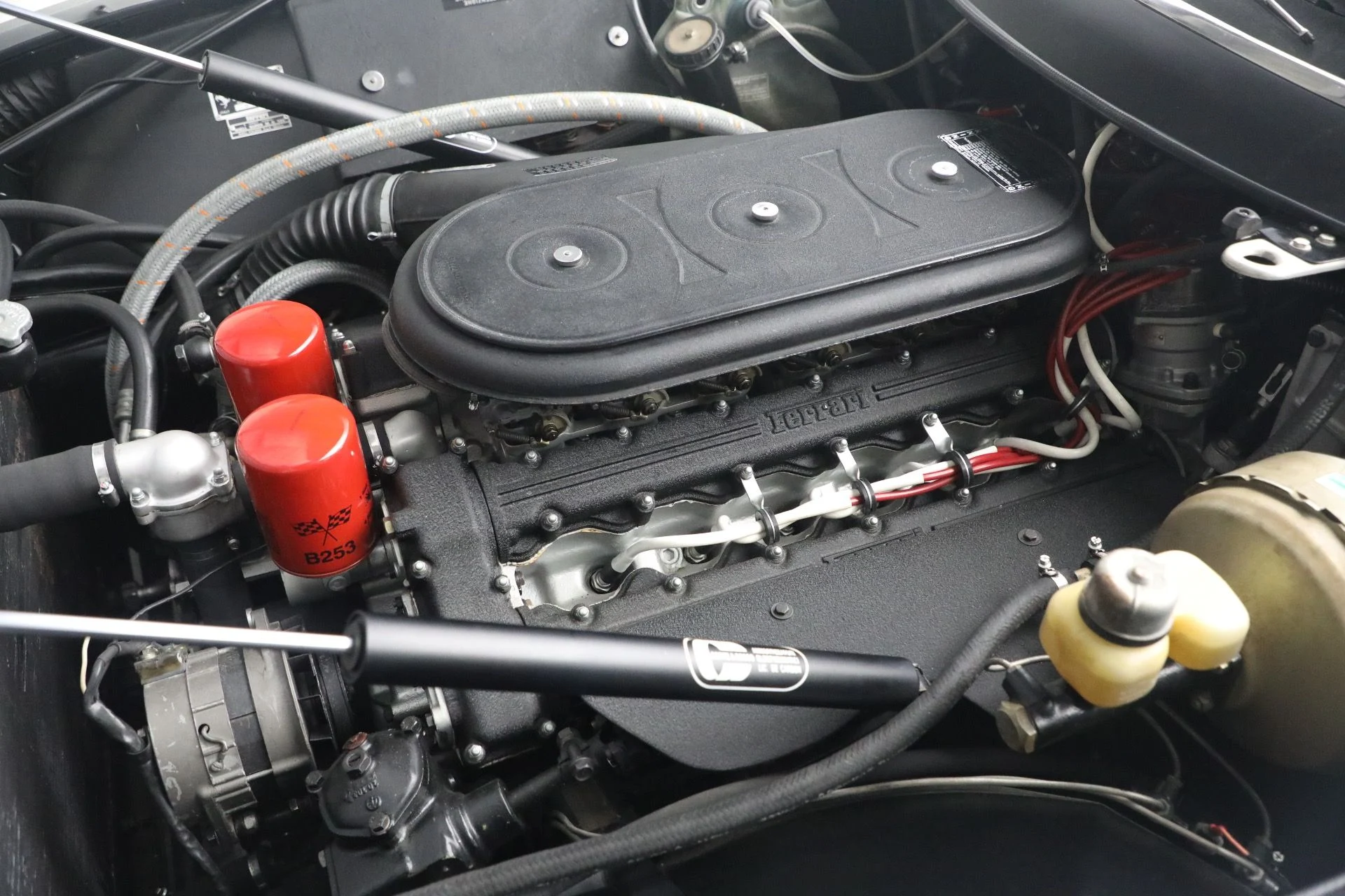 mph040_3761413035_Used_1971_Ferrari_365_GTB_4_Daytona_1770668334_8eb2049e66