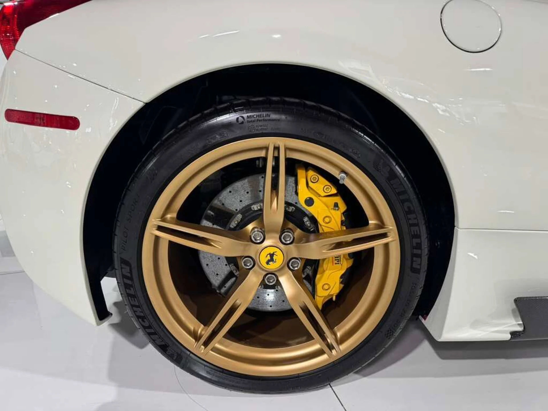 mph040_3776235417_cf9b0538ab6ff0a0d82397822610936d_55446e1426