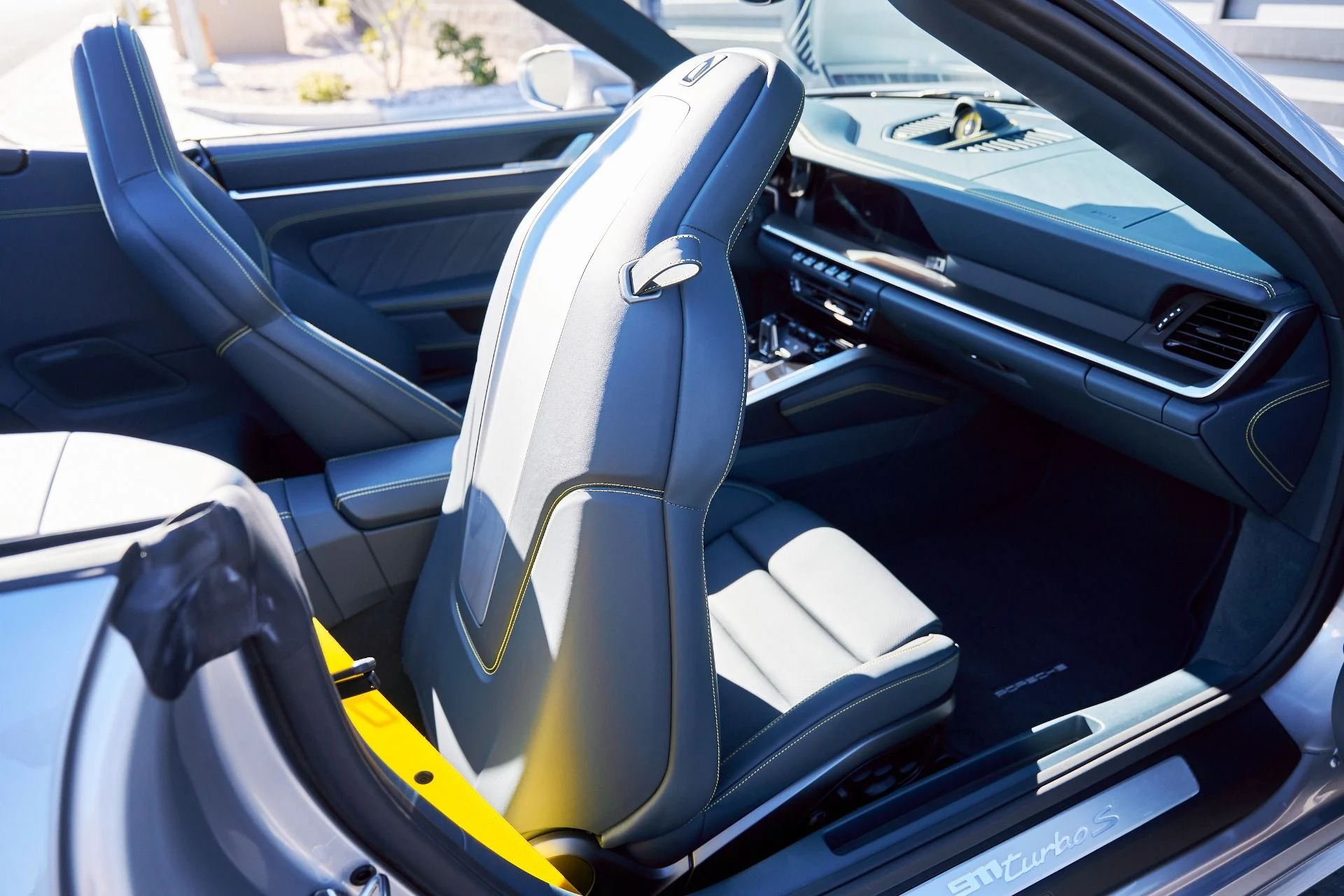 mph040_3791027260_Used_2024_Porsche_911_Turbo_S_1768438295_2c0f563519