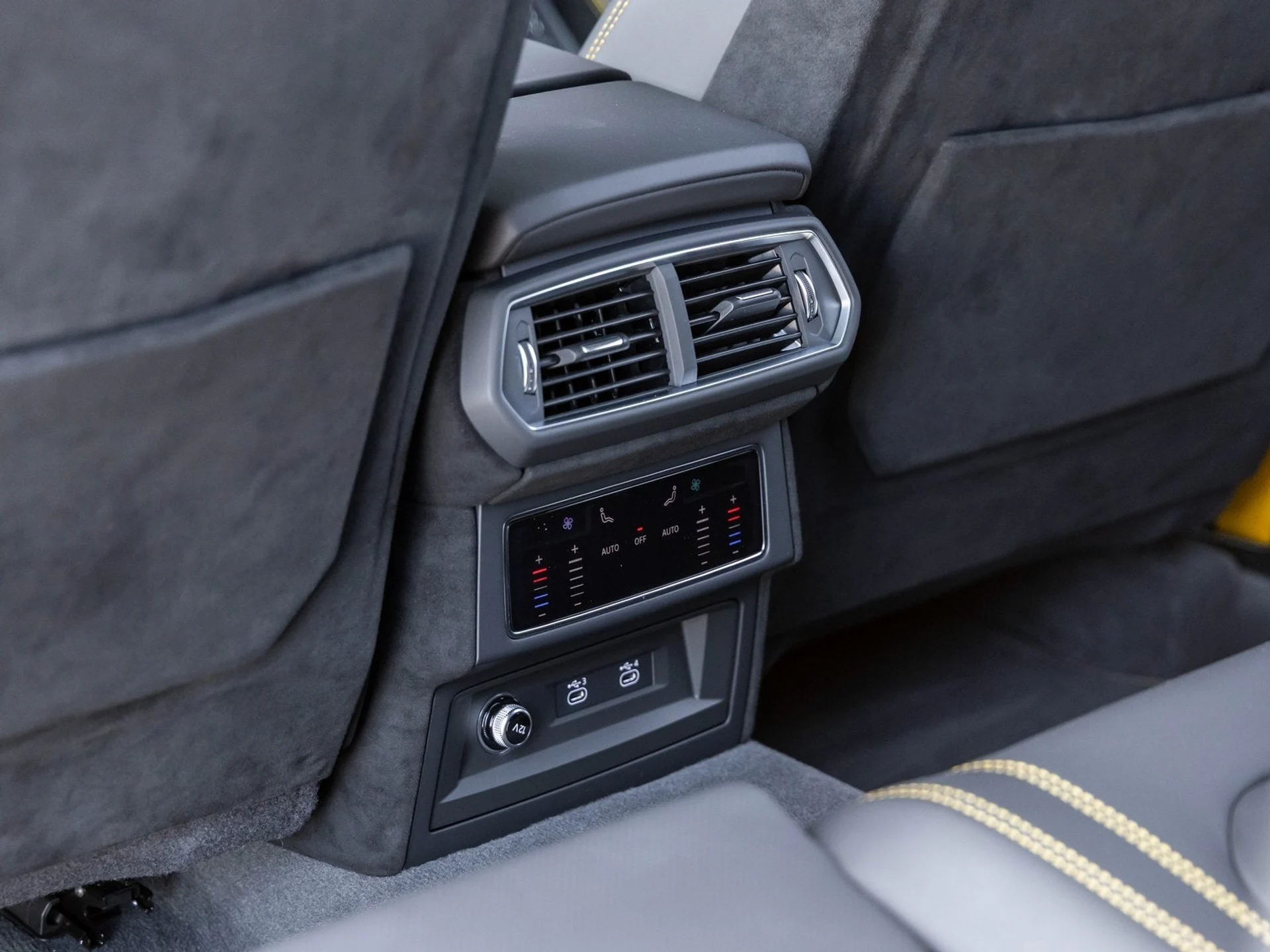 mph040_3792665798_41_92aa52f2a5