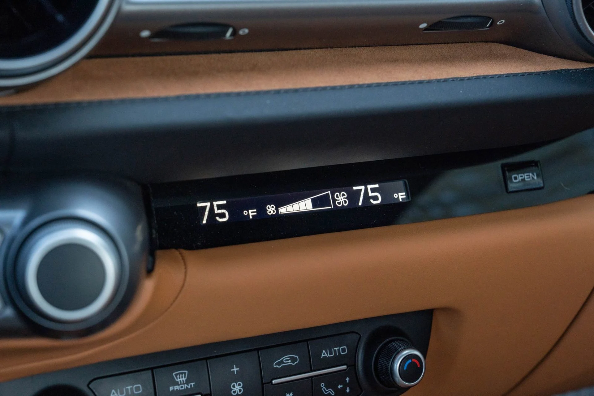 mph040_3813210252_e9cda8099f1e4dc2be7cb4ea806299c9_8fcaeada01