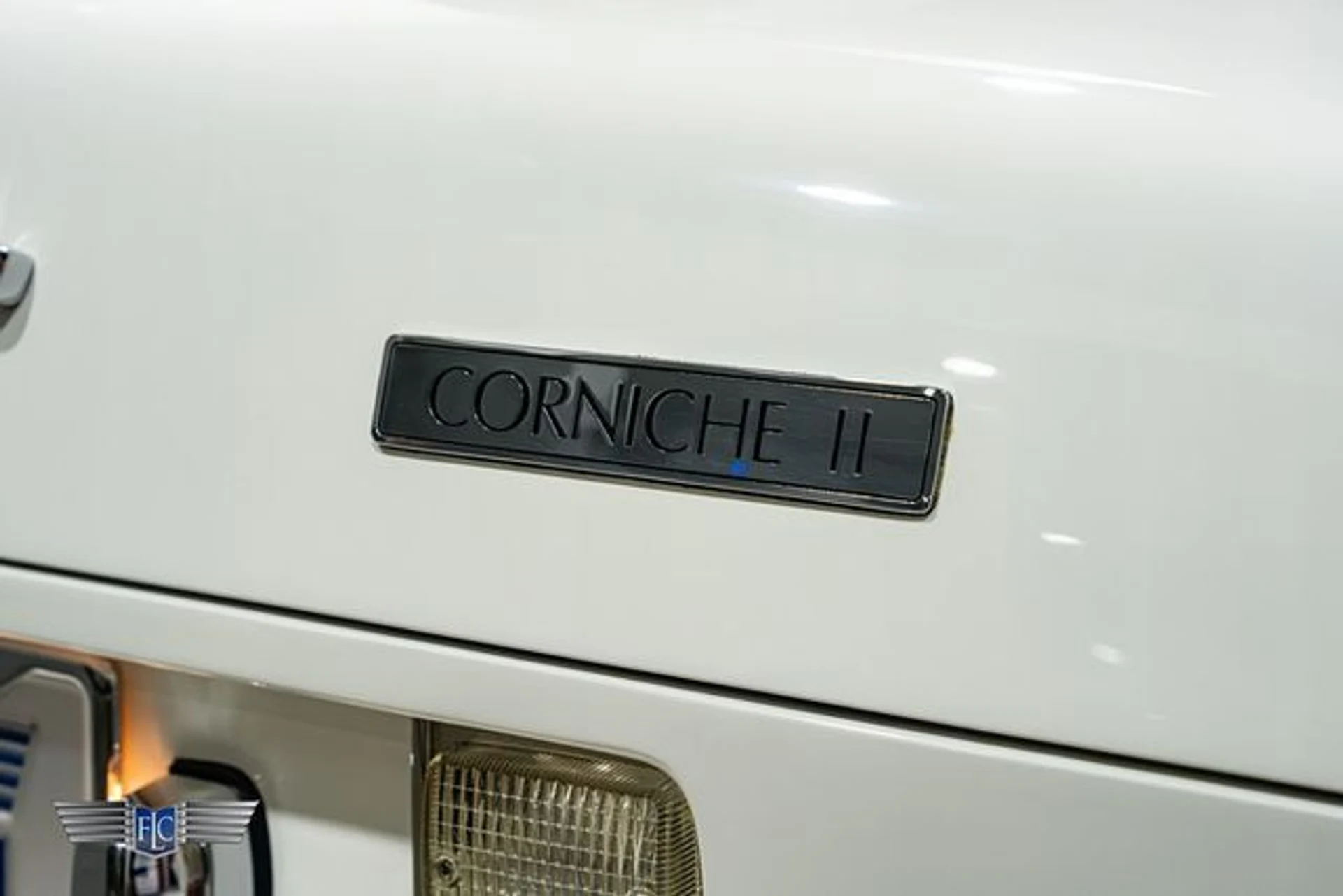 mph040_381361543_used_1988_rolls_royce_corniche_cv_9689_23071252_45_640_bc417f7083