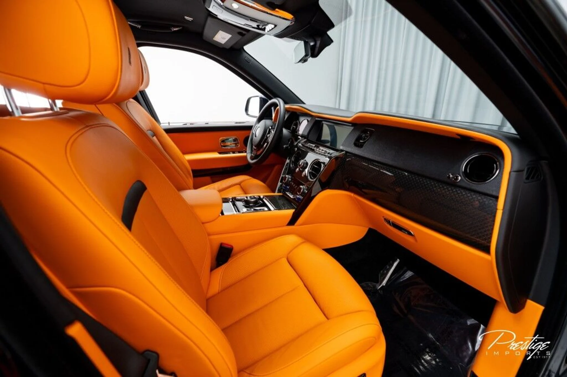 mph040_381744900_b7acccdfc6eb2021edb8b650f3ffebec_65e20661b0