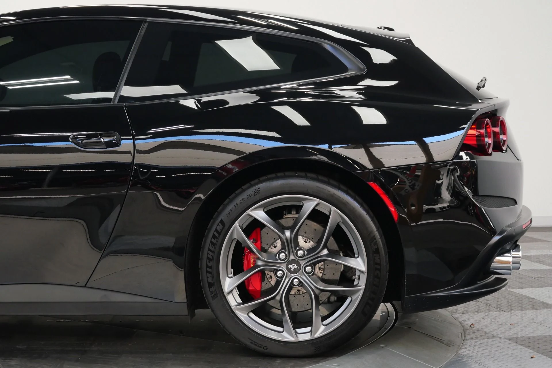 mph040_3820467063_Used_2019_Ferrari_GTC_4_Lusso_T_Leather_and_Alcantara_Interior_Heated_and_Ventilated_Seats_1786464886_1a4cb7c1d6