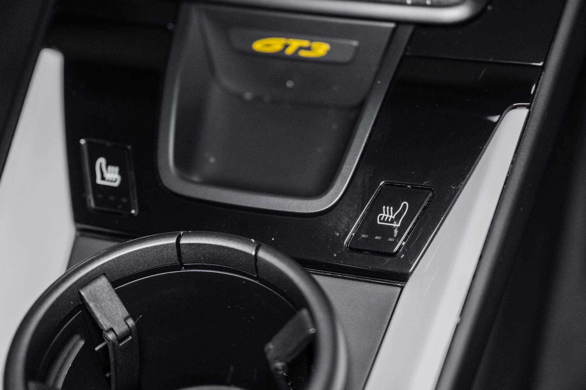 mph040_3827317103_Used_2022_Porsche_911_GT_3_1767714919_1370bc1a56