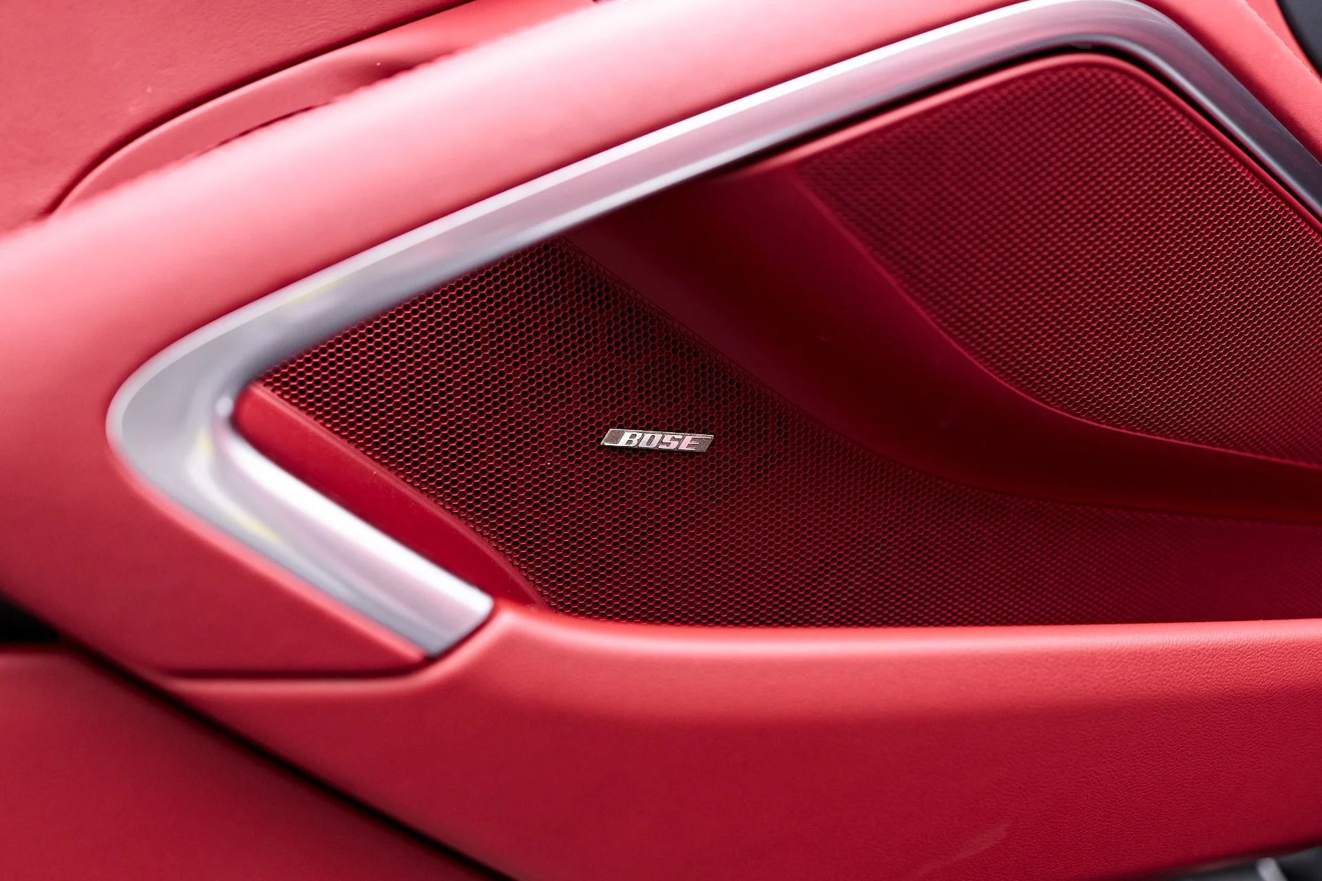 mph040_3829075711_Used_2019_Porsche_911_Turbo_1750270685_38ed6ecce0