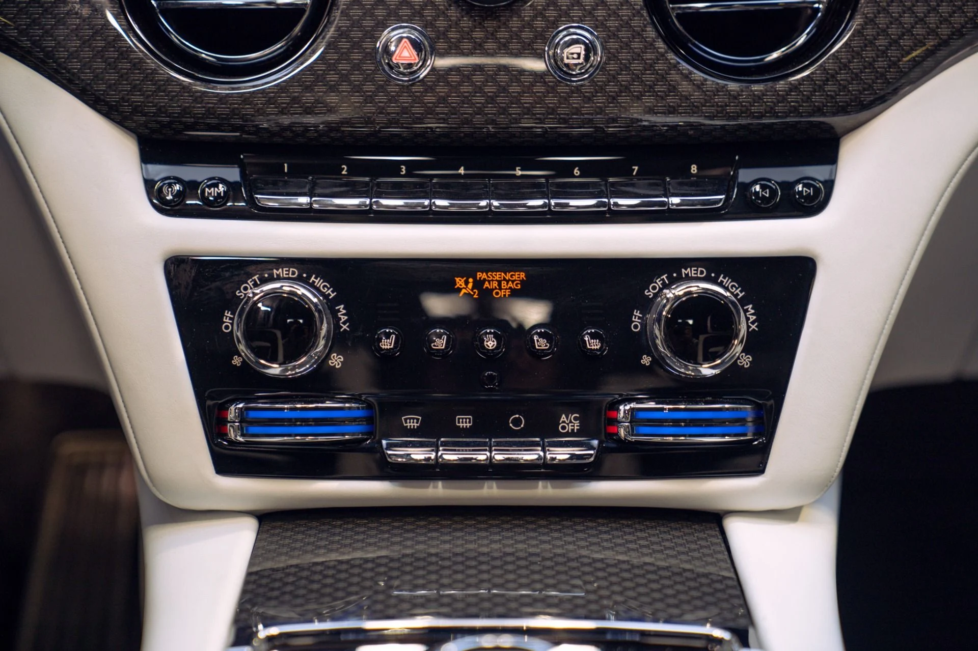 mph040_3831686325_Used_2022_Rolls_Royce_Black_Badge_Ghost_Rear_Theater_and_Trays_Full_Carbon_Interior_Package_1790797785_e1821211bb