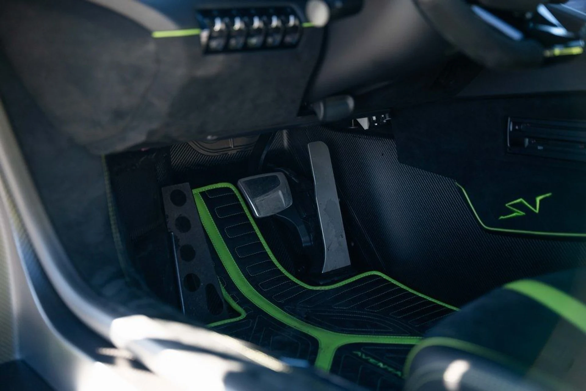 mph040_3838178643_image_42_7cc47829cf