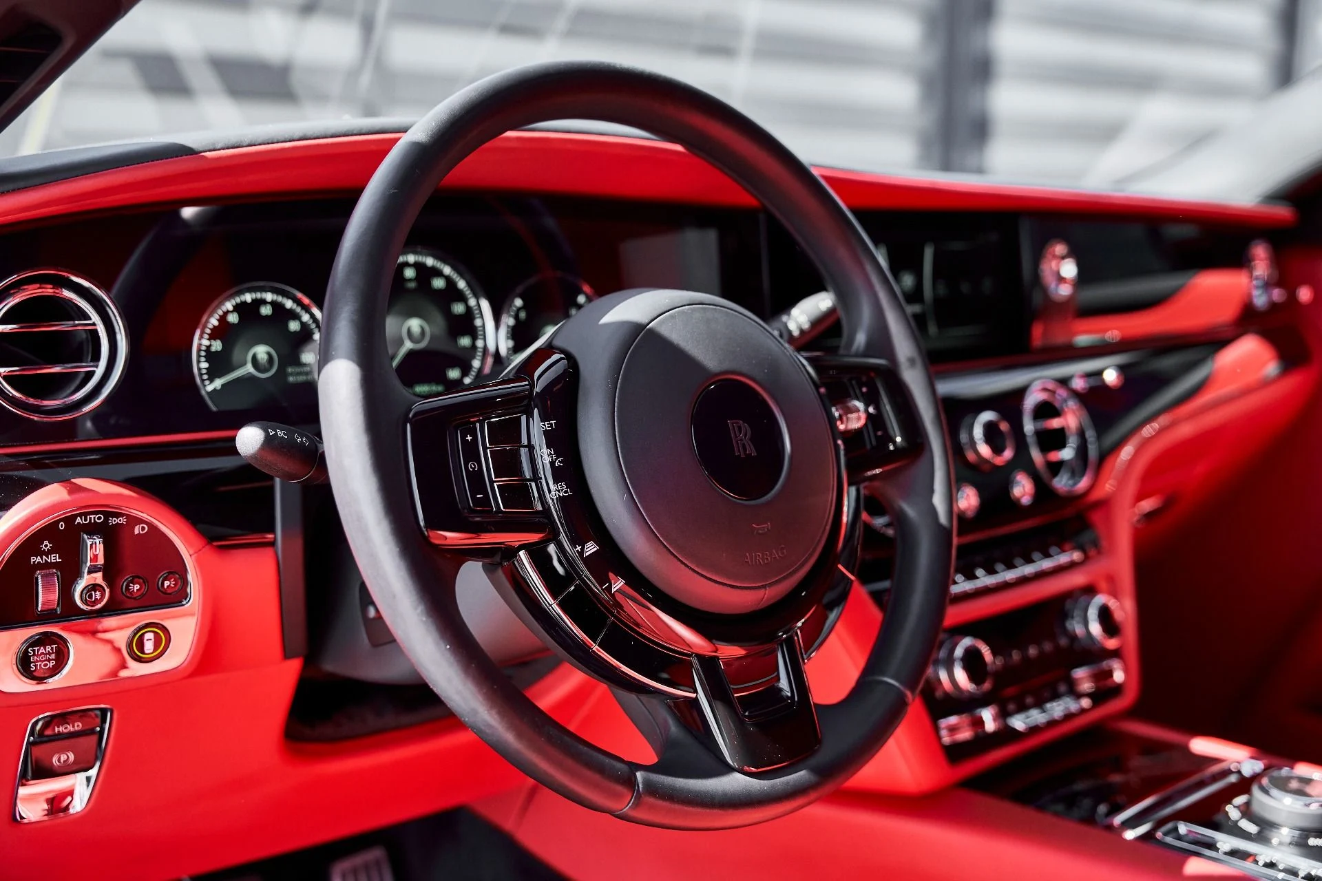 mph040_3840123803_Used_2022_Rolls_Royce_Ghost_Base_1772766022_ca2eb4fccb