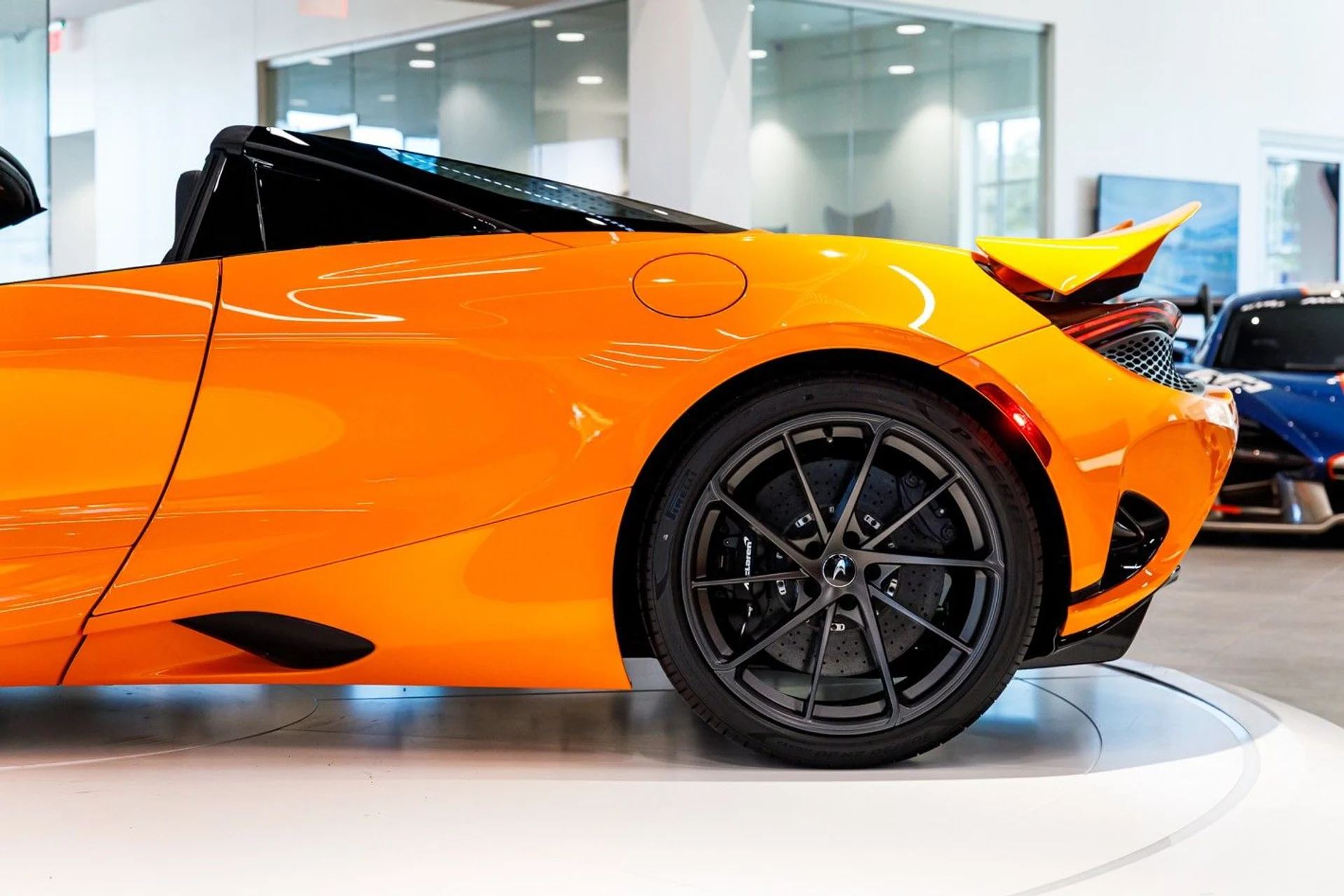 mph040_3844800887_651_p41_l_9bc3cfcfb6