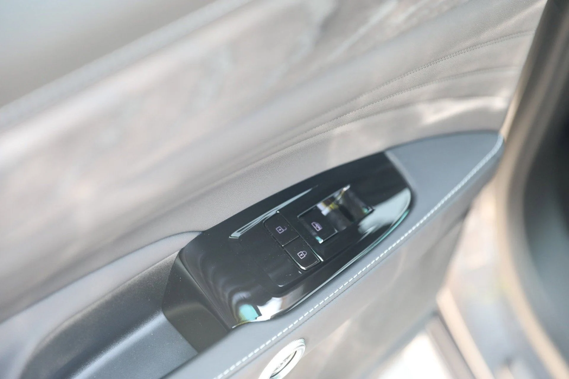 mph040_3845060496_9daee812529348dbba0fa420752c876a_51cac1caab