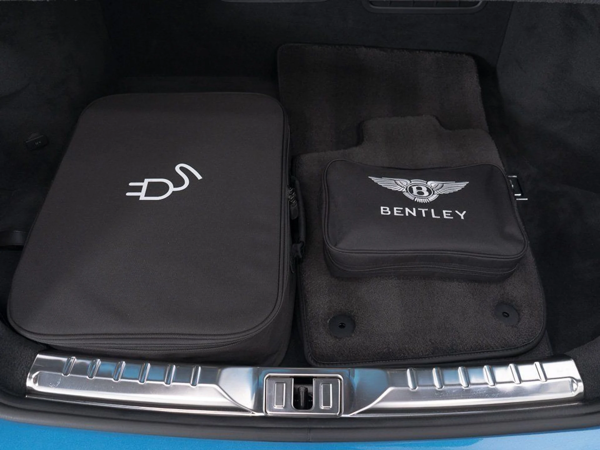 mph040_3851862478_b7f5bdfcc3dbe58463a3689c7066406e_68f6588aed