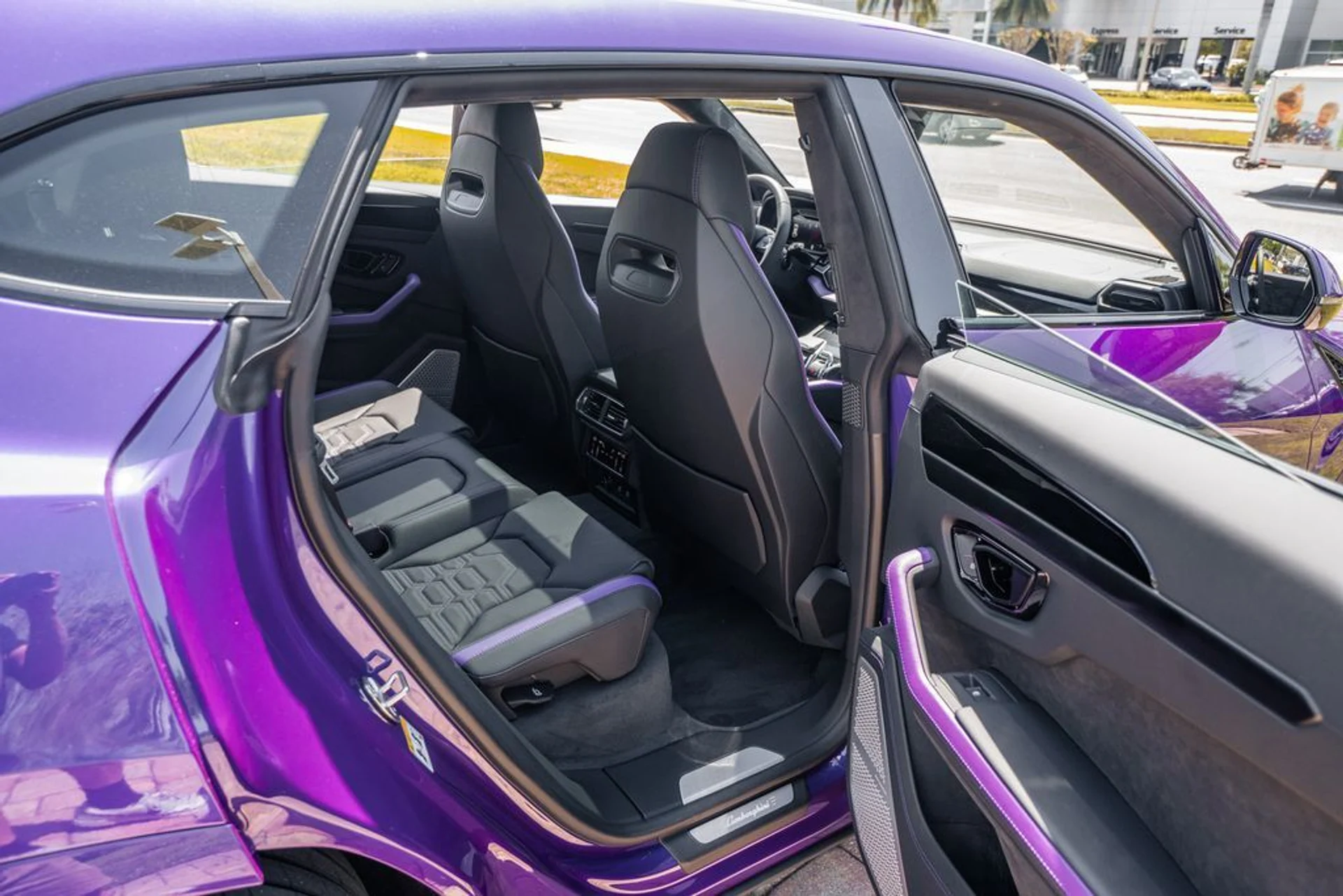 mph040_3893601323_03bb5d6b5750a3172cb3eef8794e6121x_2f8cc5ff25