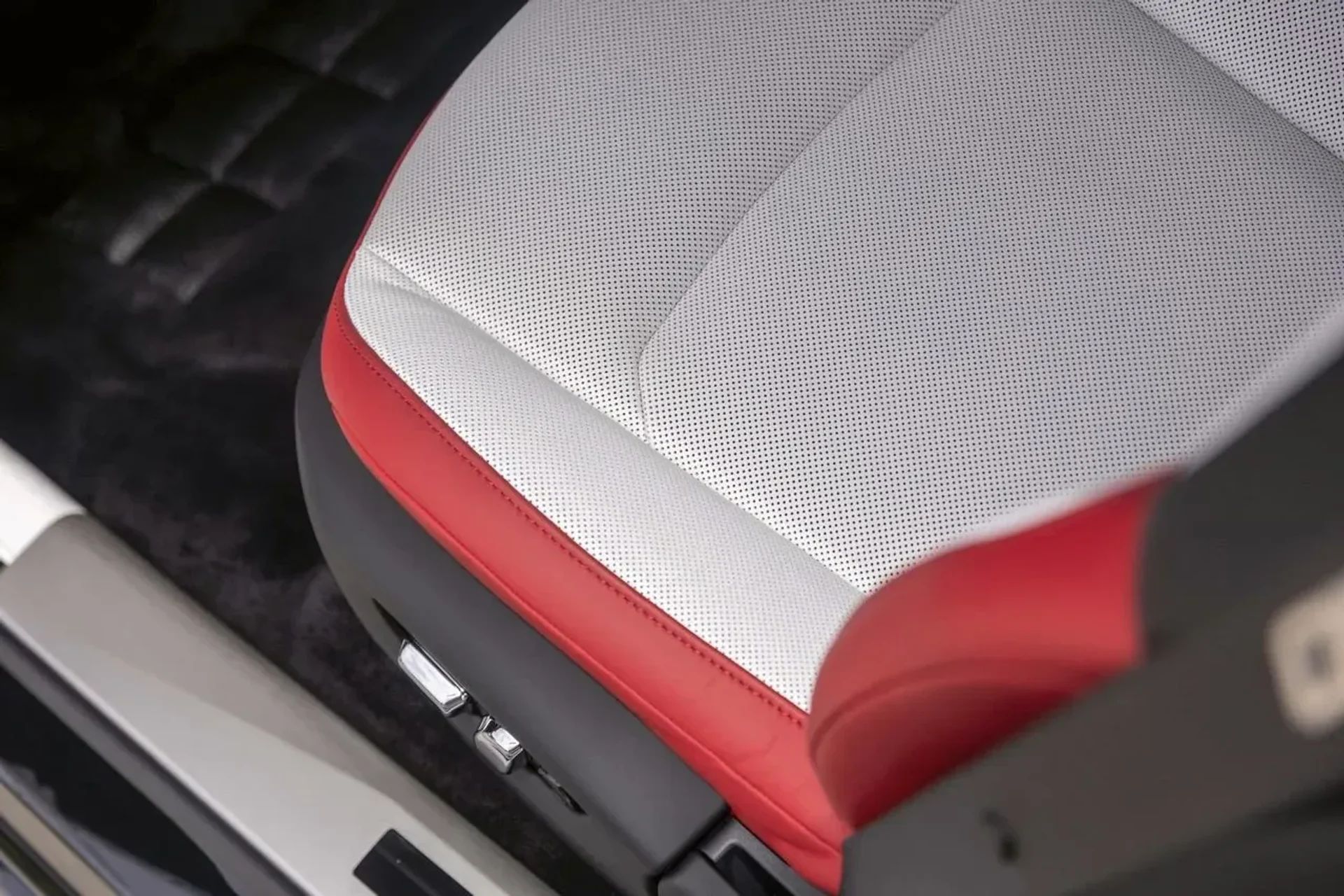 mph040_3897495330_e720ae7a9d014fe8a23b50fc5e4868ec_fa4e3e0c7d