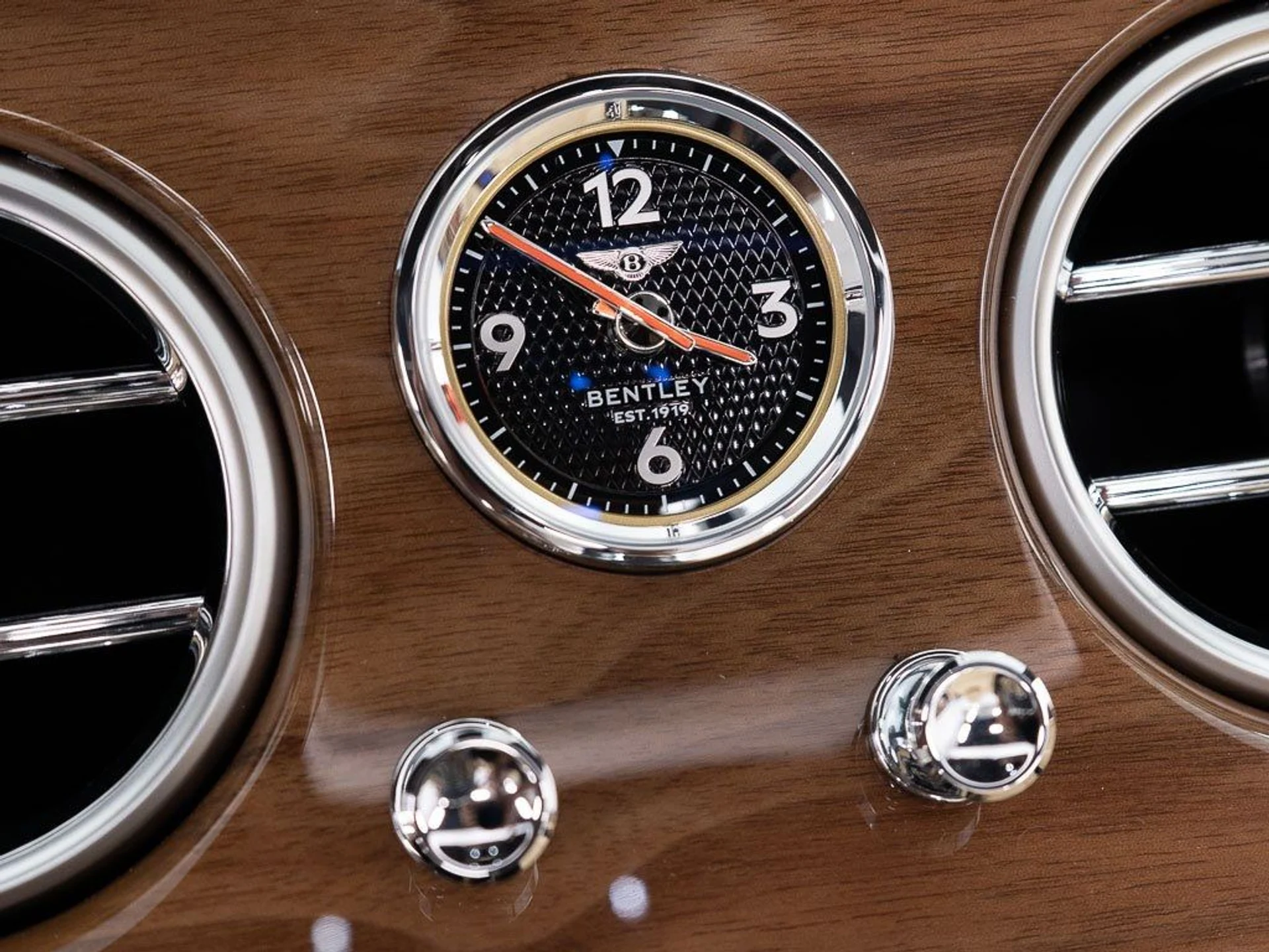 mph040_3900361182_4e9921c6c1b33818dcedda501e6672a2_0ffedb6145