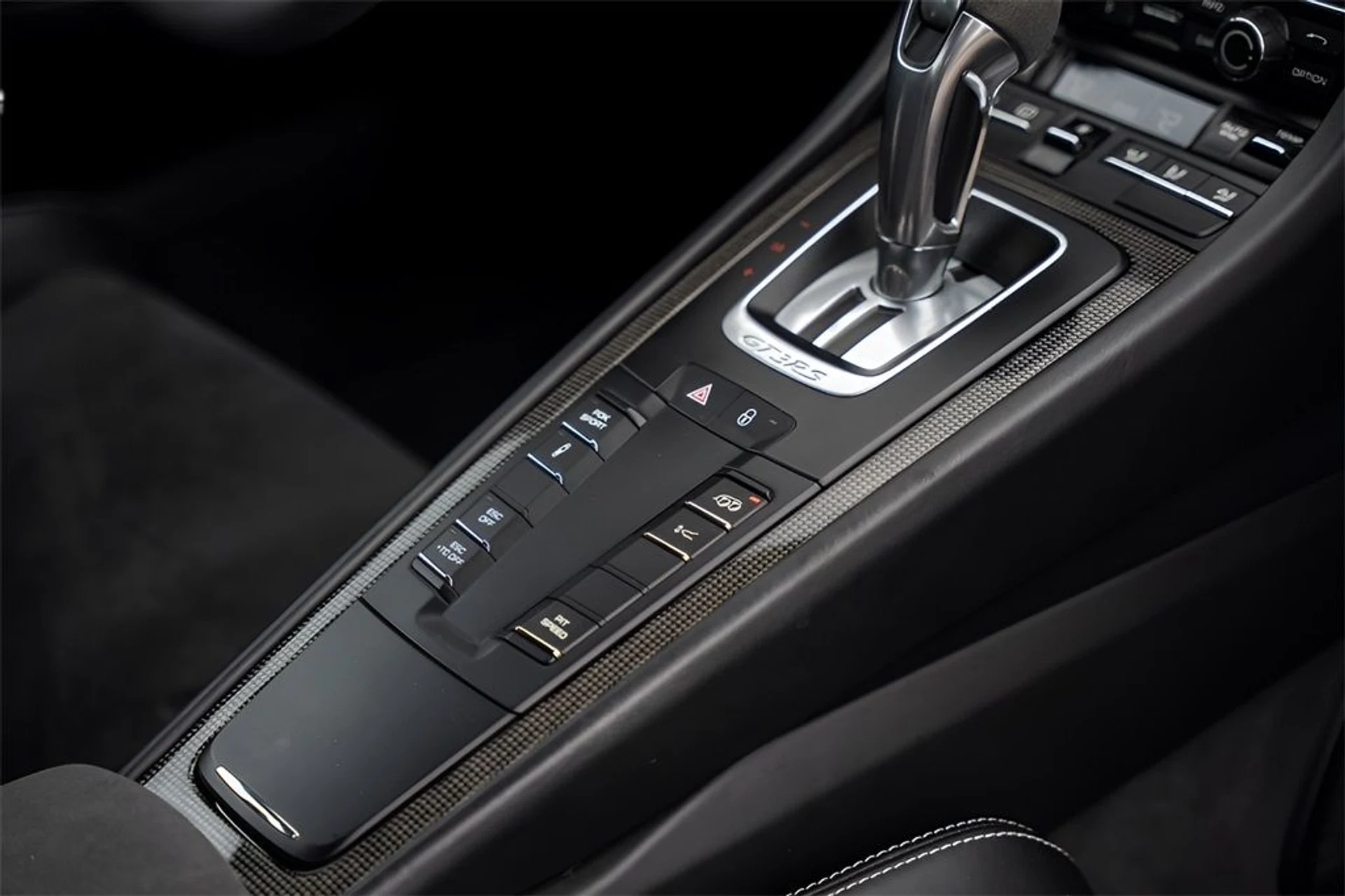 mph040_390924917_image_42_6fc1e7dc95