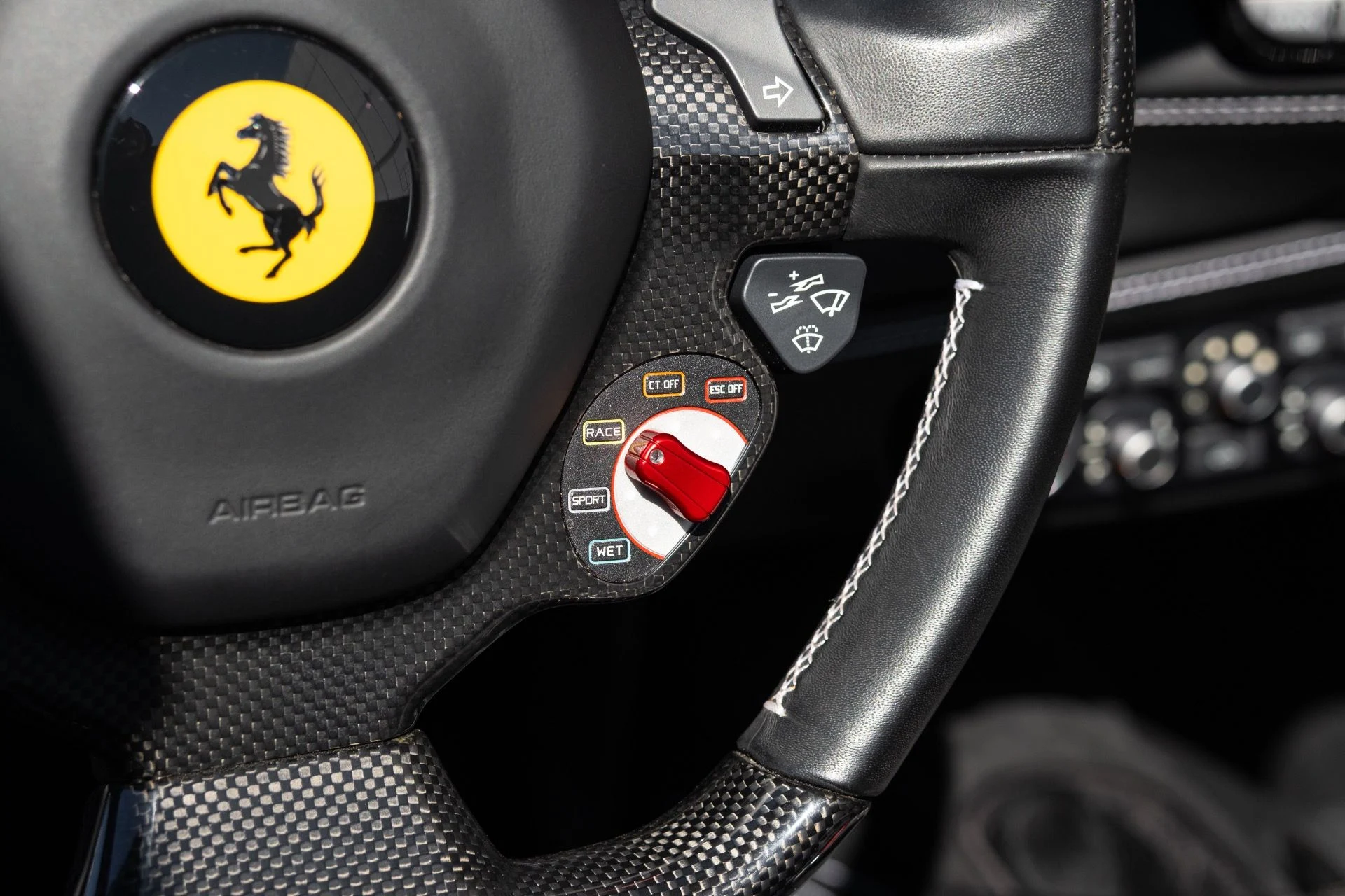 mph040_3914747691_Used_2017_Ferrari_488_Spider_1771888975_86013dba0f