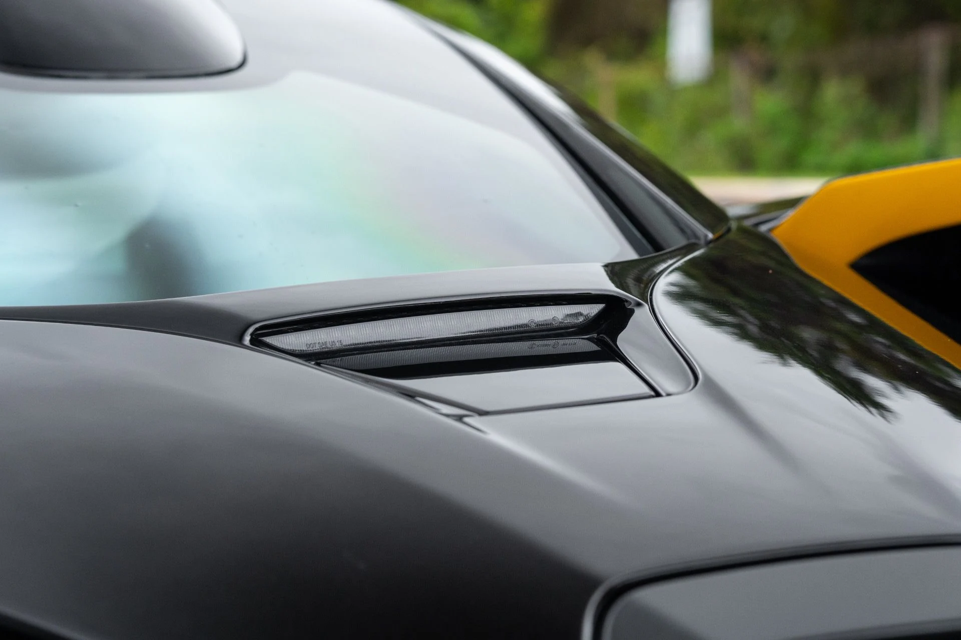 mph040_3925020801_Used_2019_Mc_Laren_Senna_1775186462_d34d56306a