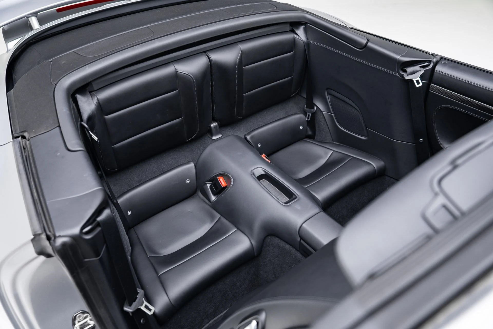 mph040_3941992468_Used_2016_Porsche_911_Turbo_S_1764978255_8140113beb