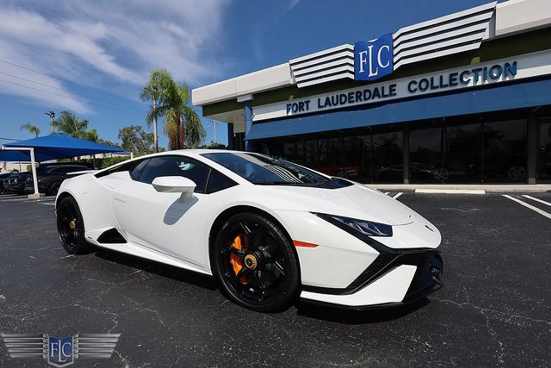 mph040_3952151568_used_2023_lamborghini_huracan_tecnica_coupe_6305_23081999_45_640_e17d13548f