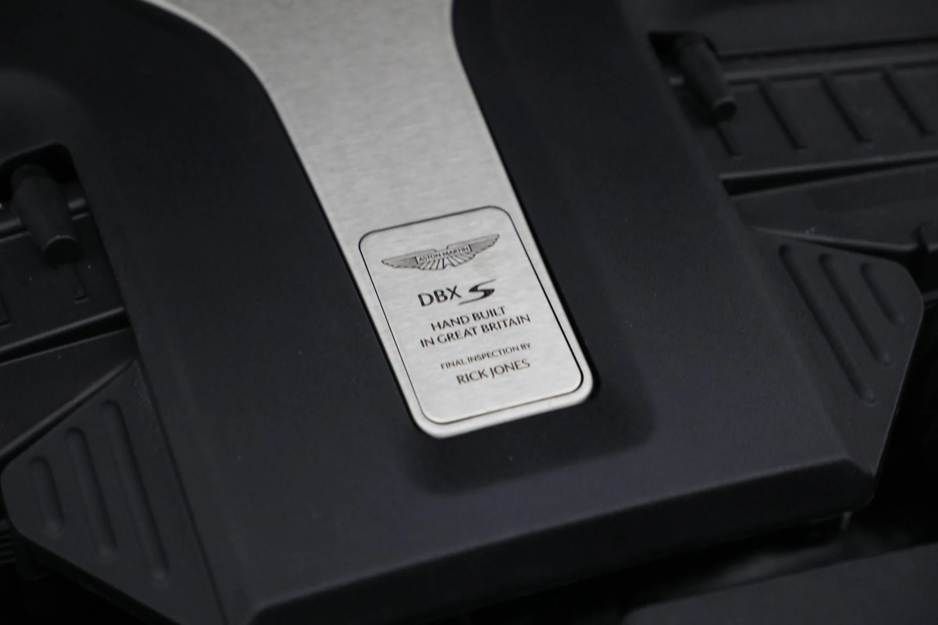 mph040_396915470_New_2026_Aston_Martin_DBX_S_1771452584_1449c4cb2e