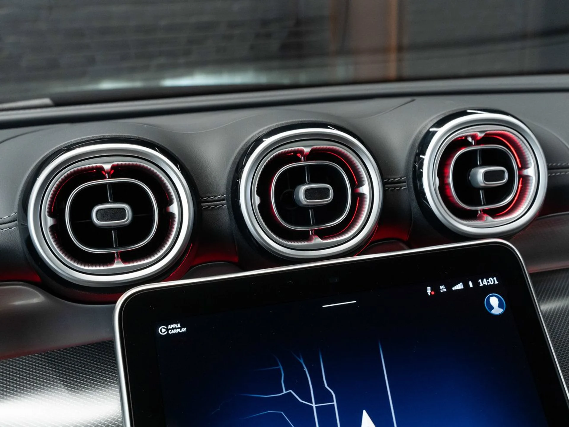 mph040_3980575694_mercedes_benz_glc_2025_101901a50f