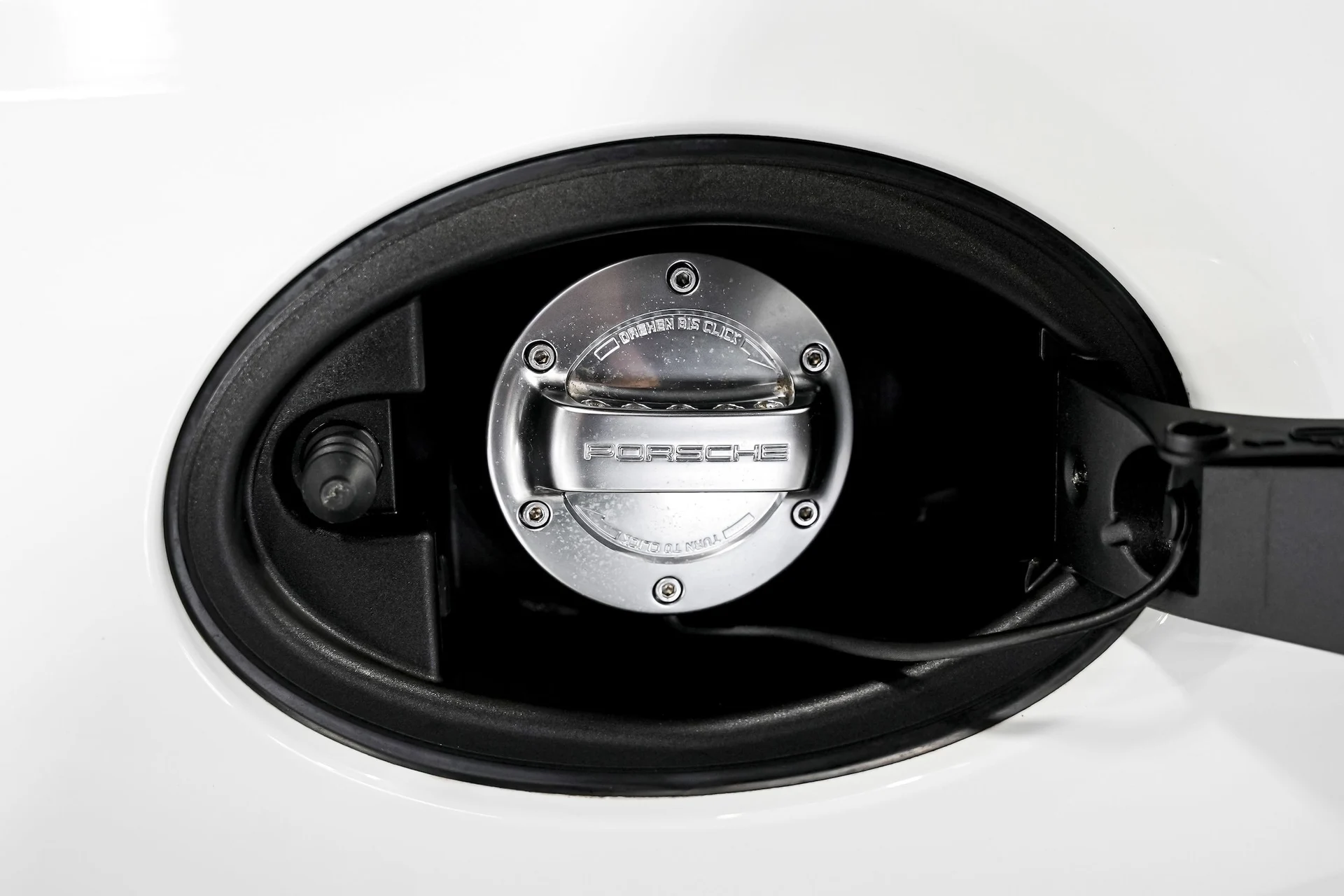 mph040_3982091836_4c3ef4140c06a0608a9999a78b236c6dx_990f2e1d89