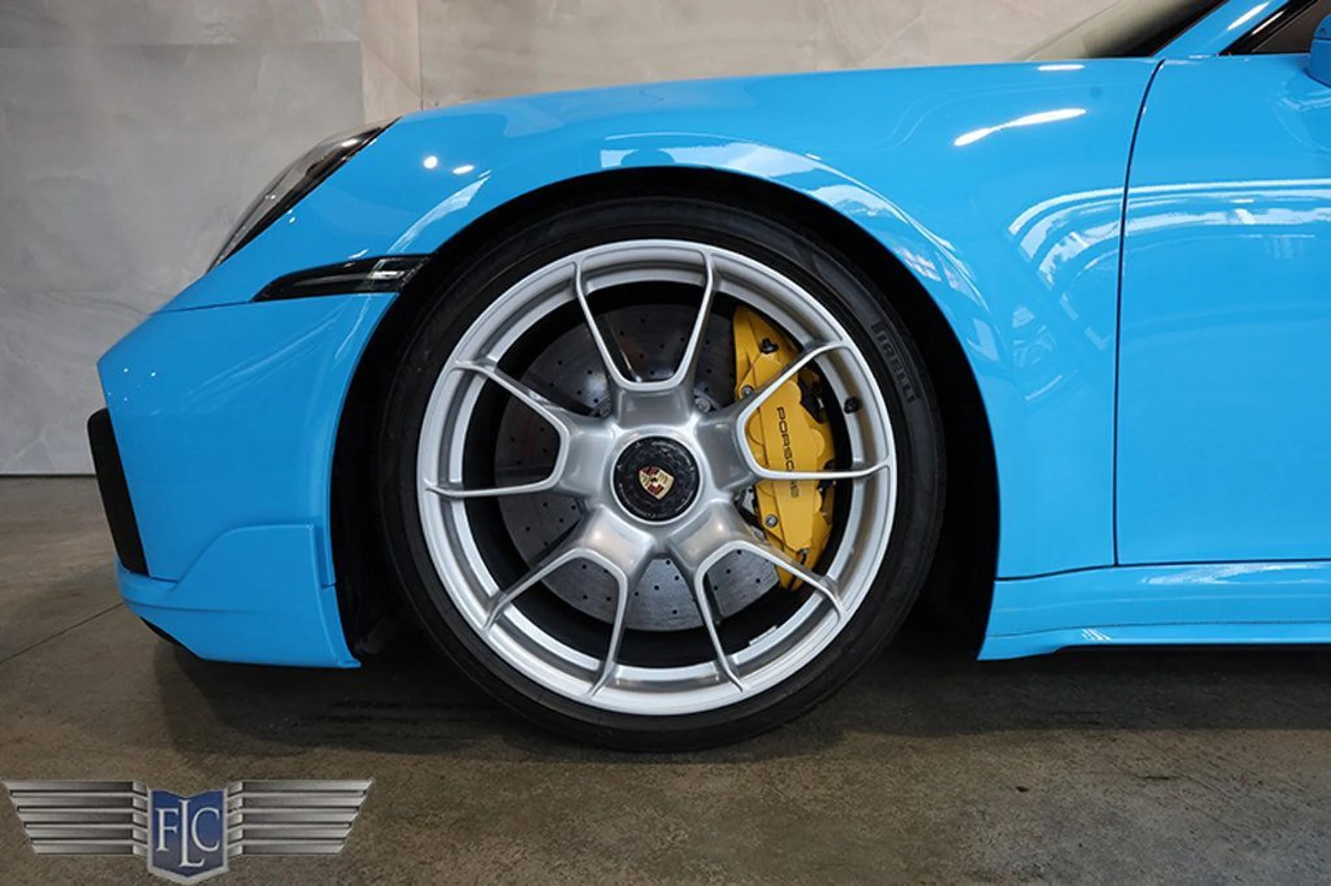 mph040_3994231176_used_2022_porsche_911_turboscoupe_9689_23016612_41_1024_475a33dc87