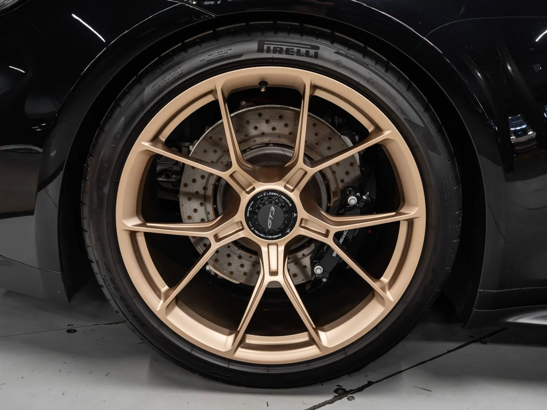 mph040_4001838259_porsche_911_2022_6b82268142