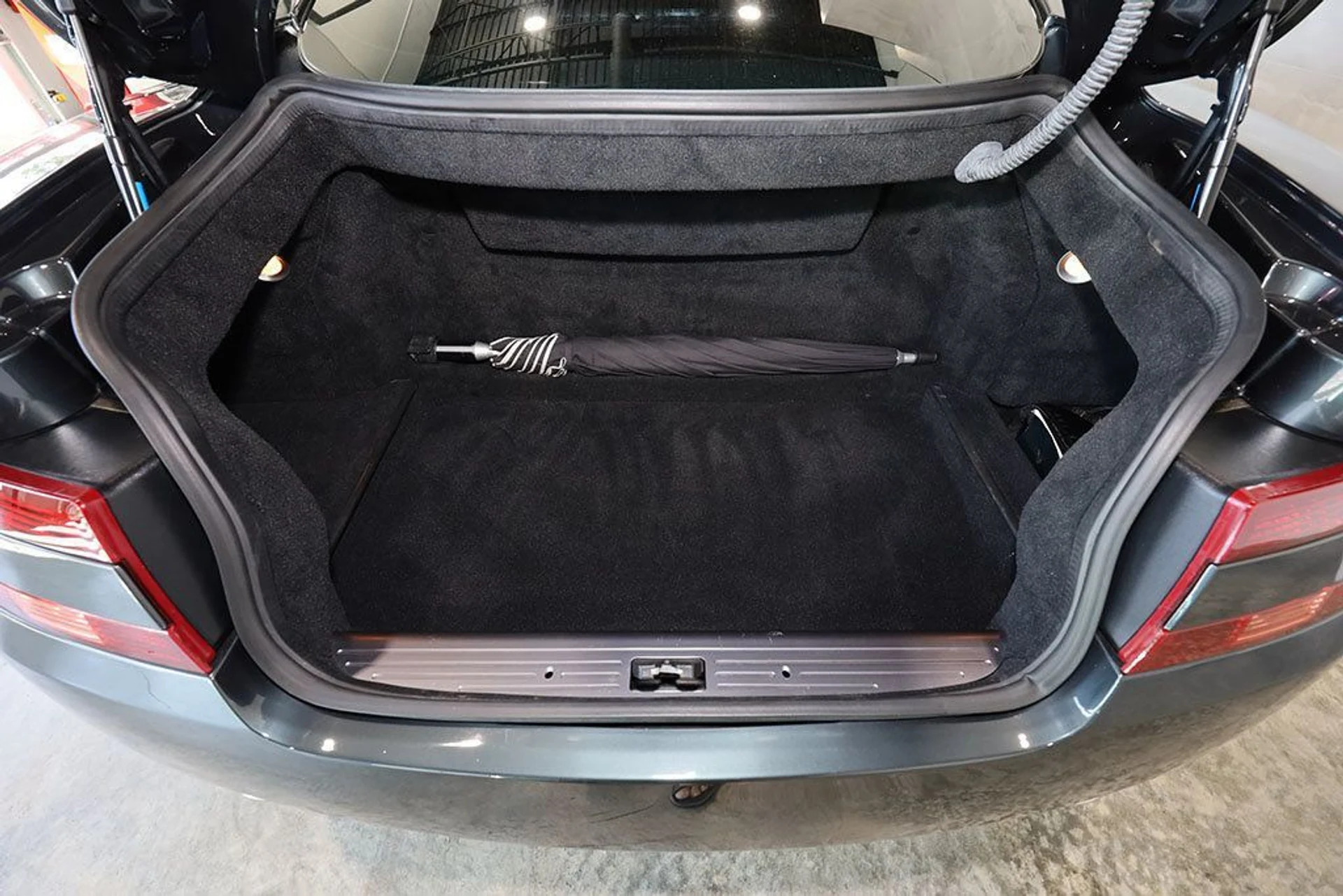 mph040_4009643218_used_2007_aston_martin_db9_2drcoupemanual_9689_21830752_41_1024_48ed0f2faa