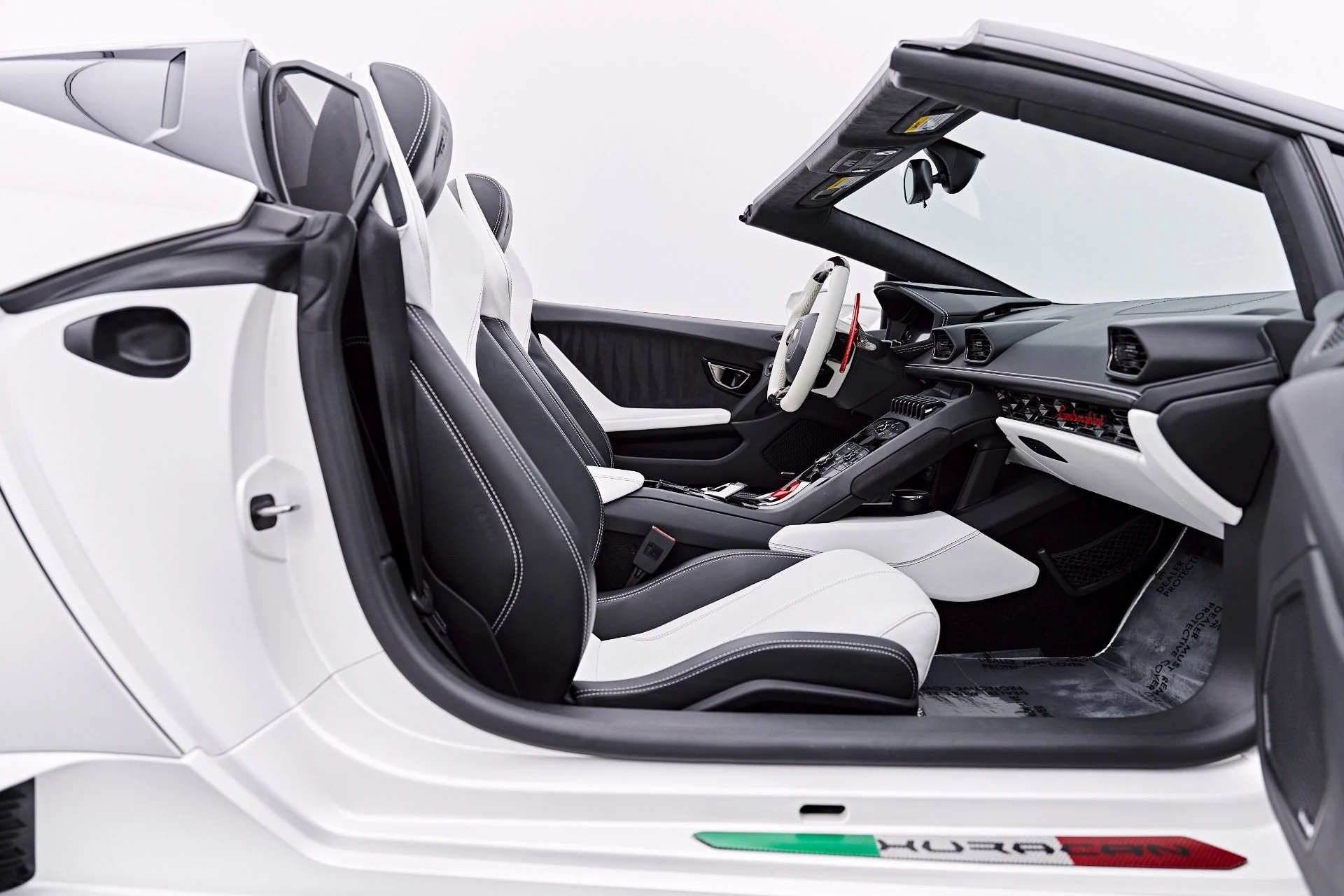 mph040_4010184434_Used_2017_Lamborghini_Huracan_1786741763_95a4613056