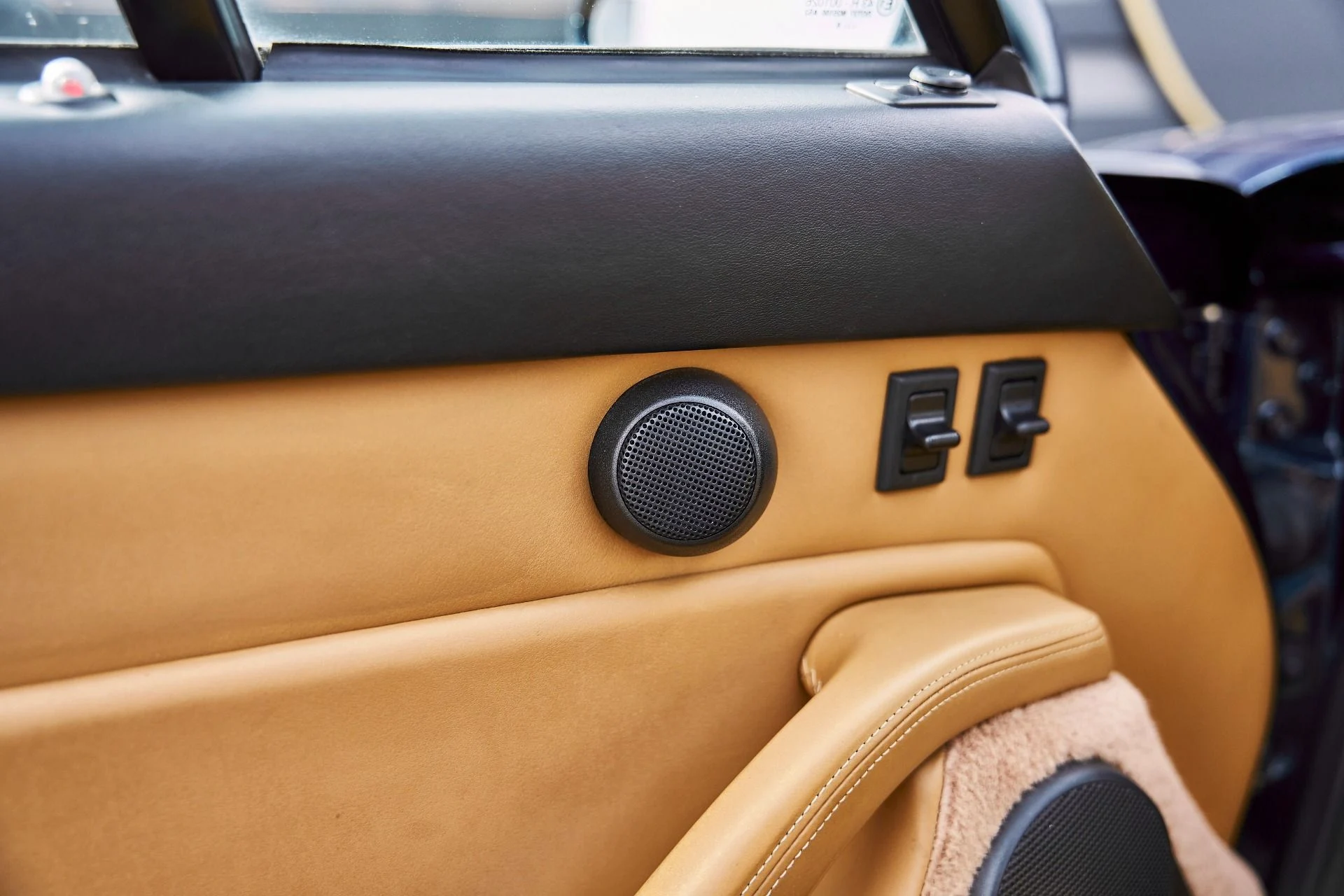 mph040_4021683818_Used_1997_Porsche_911_Turbo_1770864825_55da7282bd