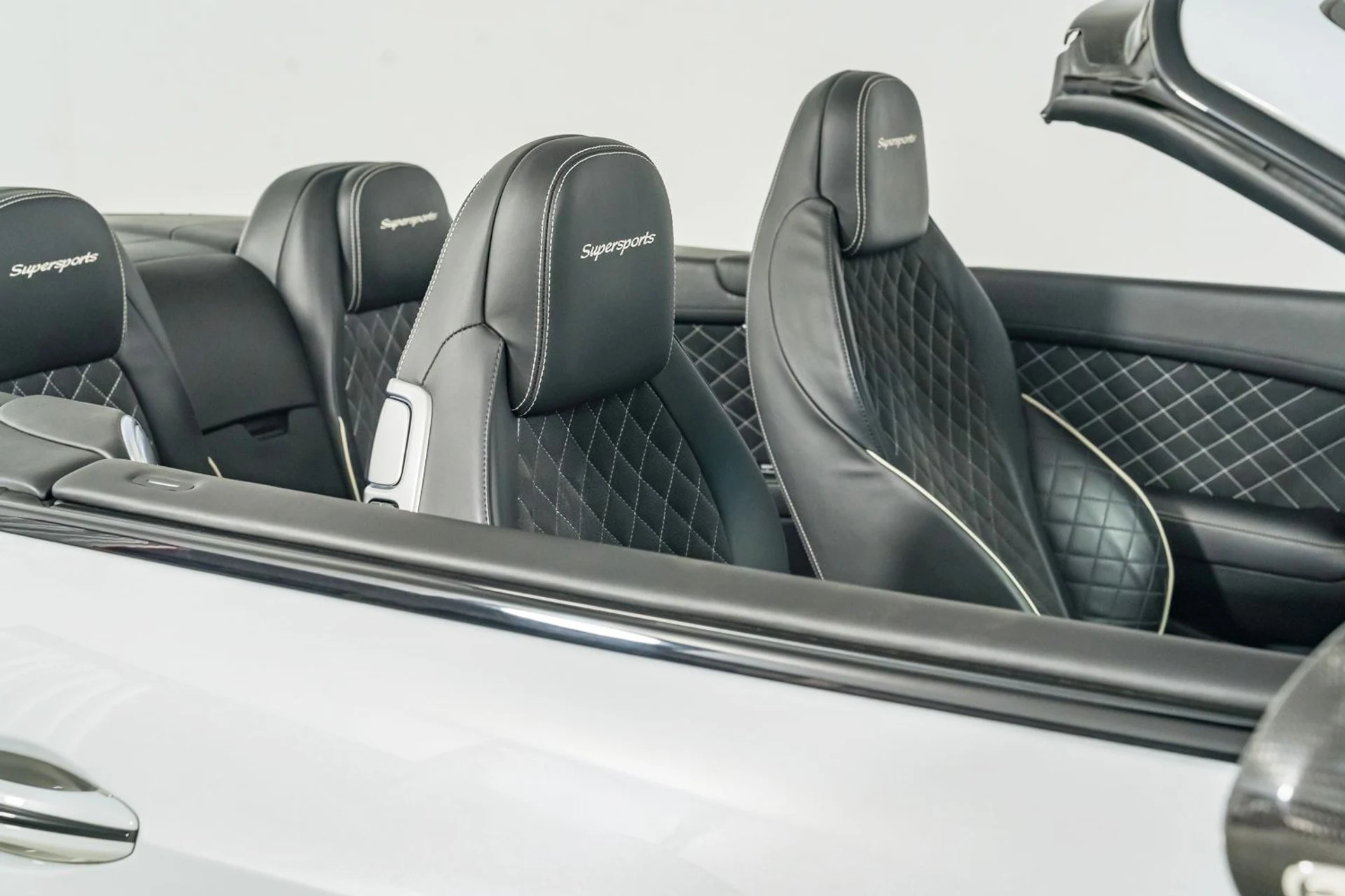 mph040_4030107886_ee191a09dfcf4d8783ce95586a89e895_d8b72fd826