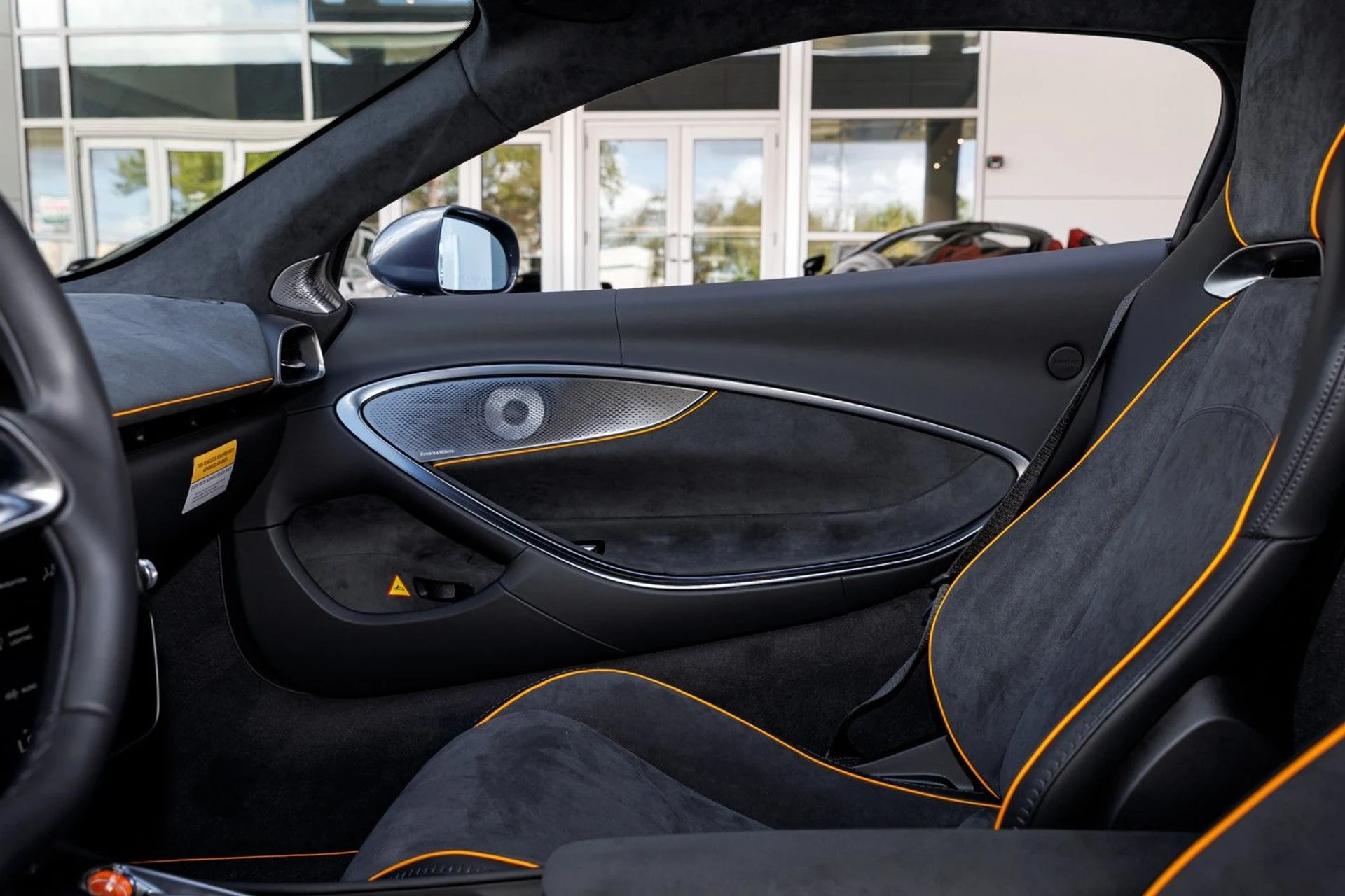 mph040_4032946006_658_p41_l_5f9e5c36bf