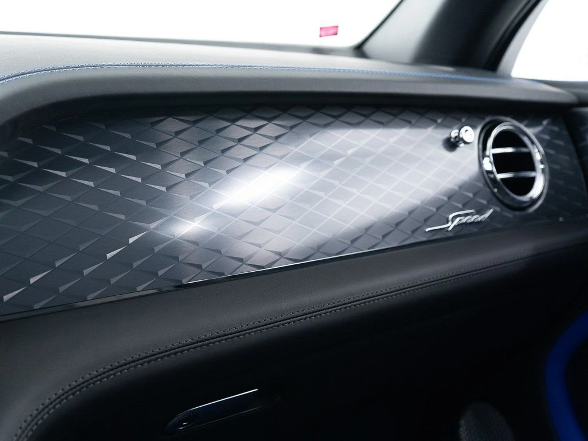 mph040_4047951818_f5db5c4ebb4abe6d9583d8368709b114_10f2d7ecb5