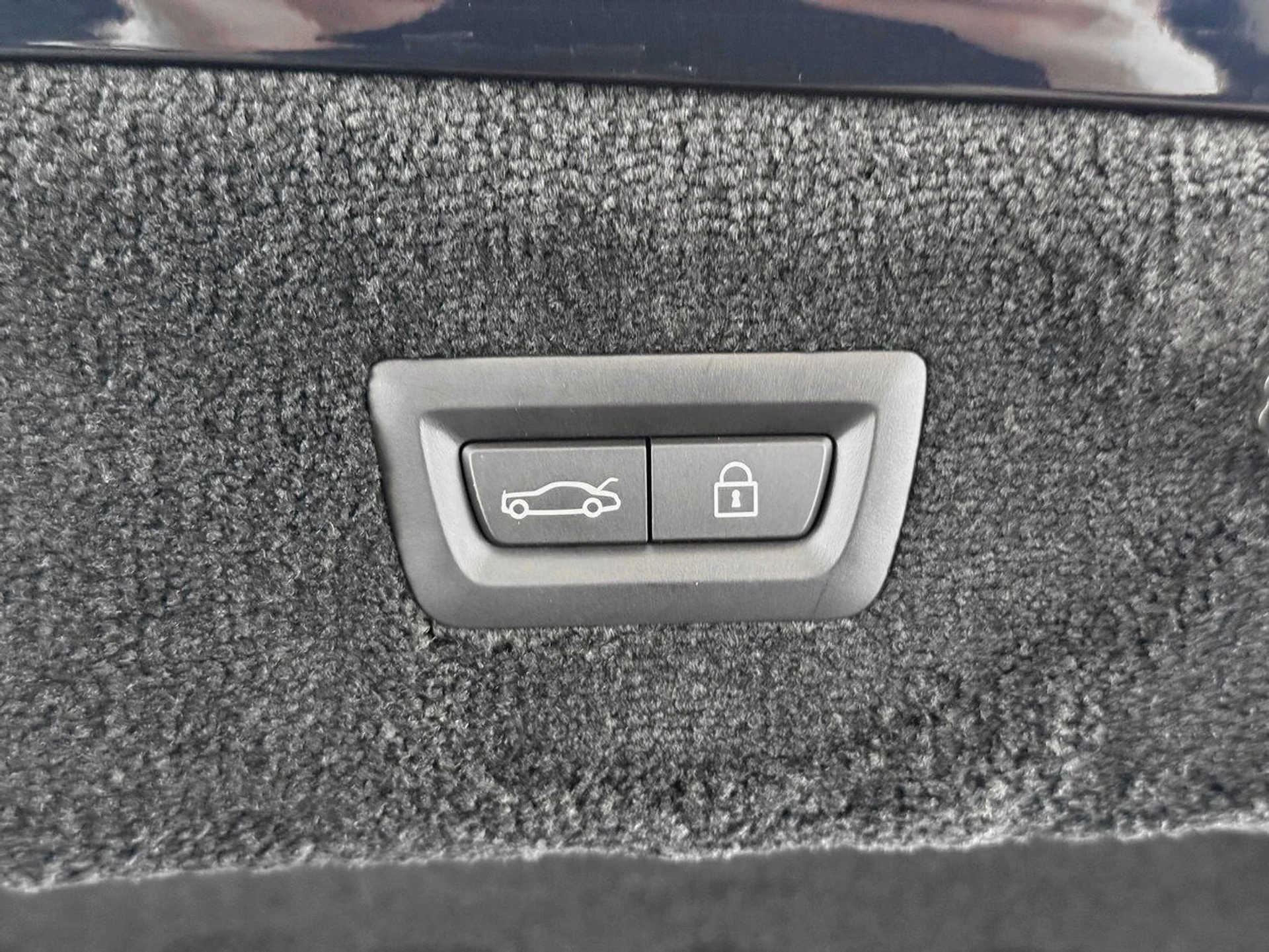 mph040_4062360896_f11b41ef3c7fe989879b00a025c540d1x_243ee1bf7b