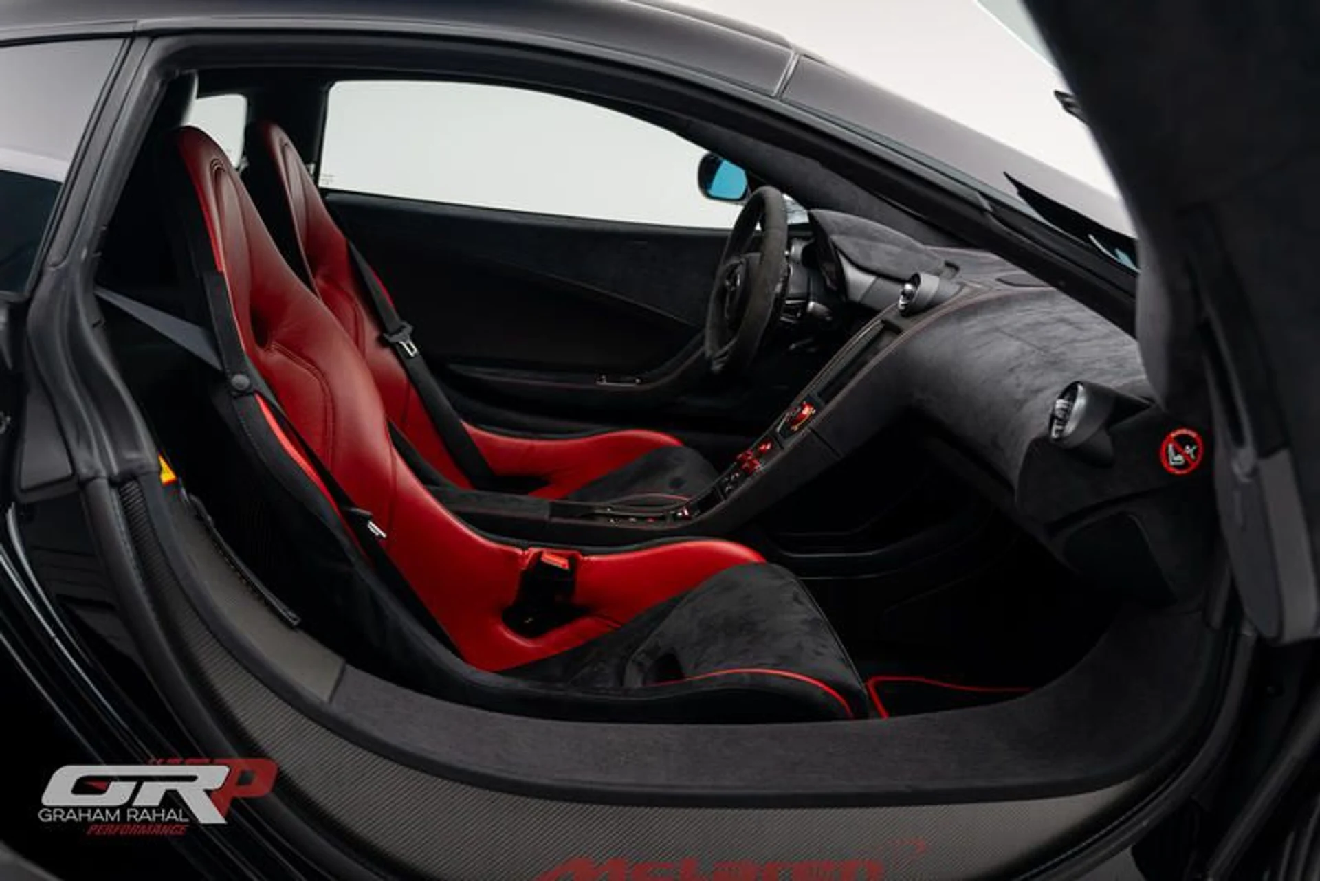 mph040_4063063719_2550_FC_54_3_D81_485_A_BC_12_3_C860_AC_31_BA_6_442709ba6f