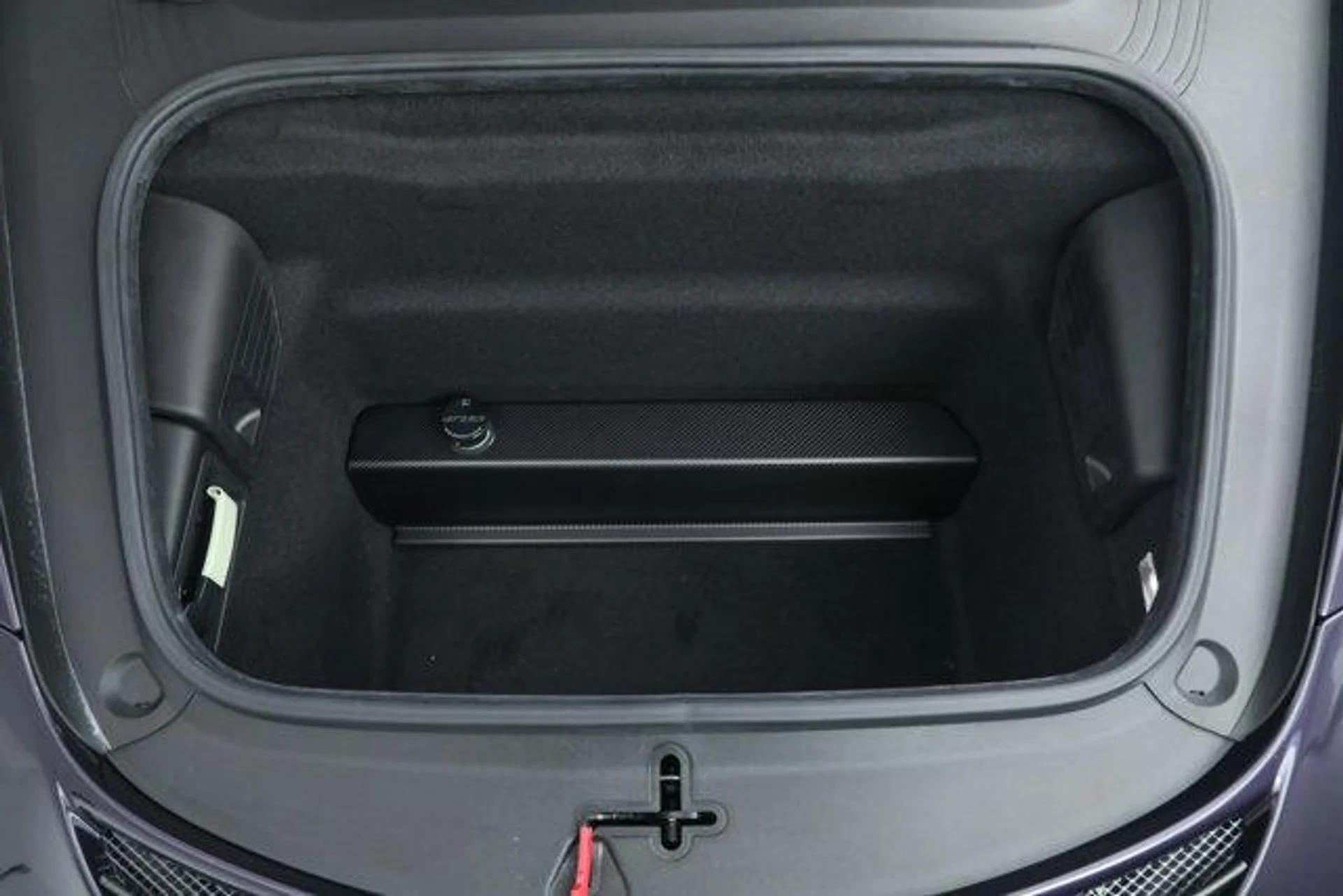 mph040_4066788365_Epm_LEO_77a_O8b_KC_Utl_TR_Gi1_Wma_PQ_7a10936a5d